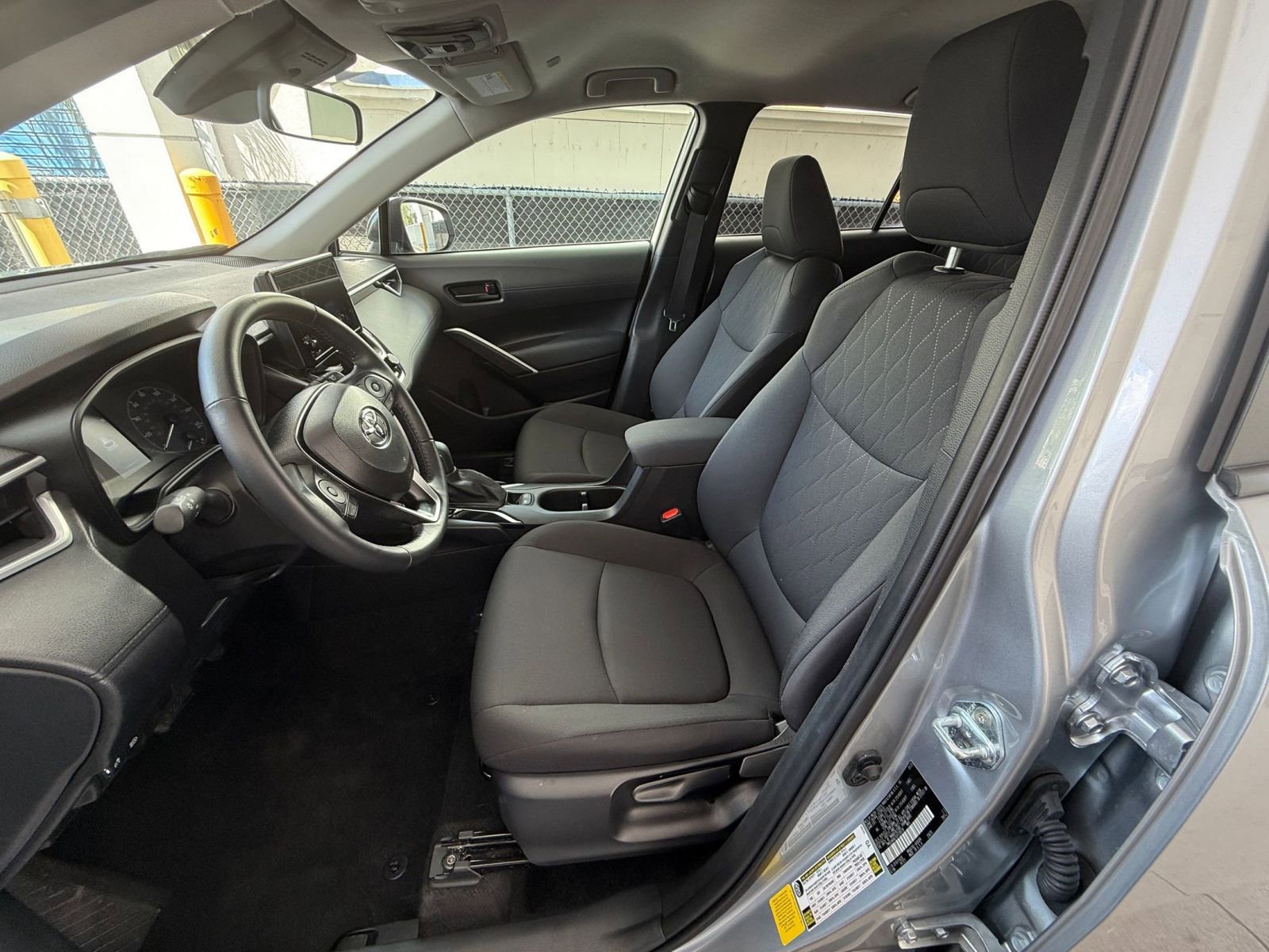 Thumbnail: 2025 Toyota Corolla Cross - 27