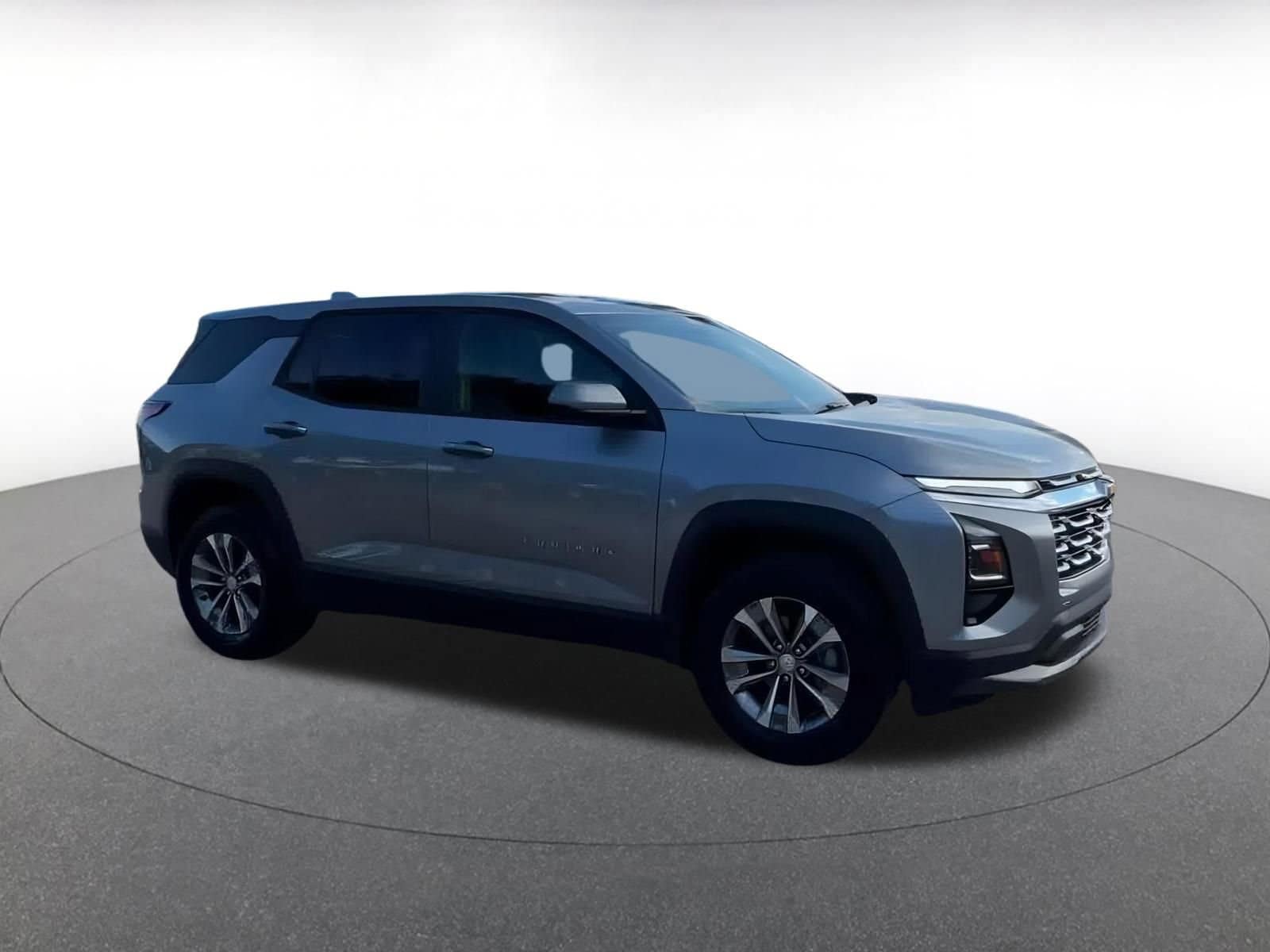 Thumbnail: 2025 Chevrolet Equinox - 2