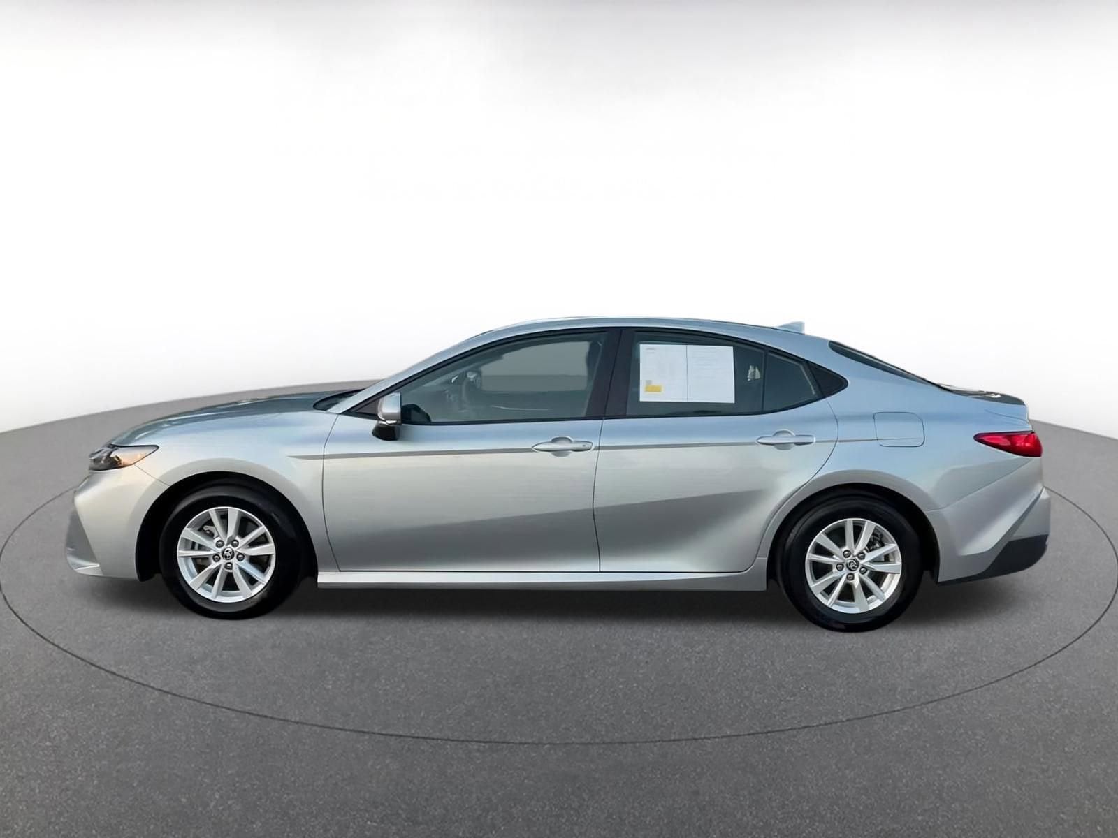 Thumbnail: 2025 Toyota Camry - 9