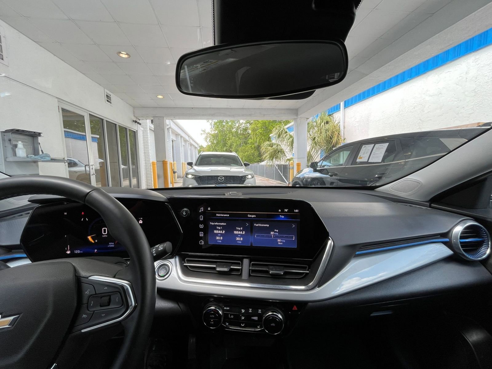 Thumbnail: 2025 Chevrolet Trax - 33