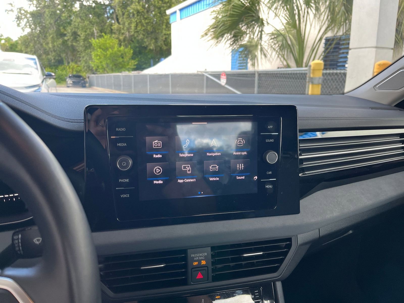 Thumbnail: 2025 Volkswagen Jetta - 21