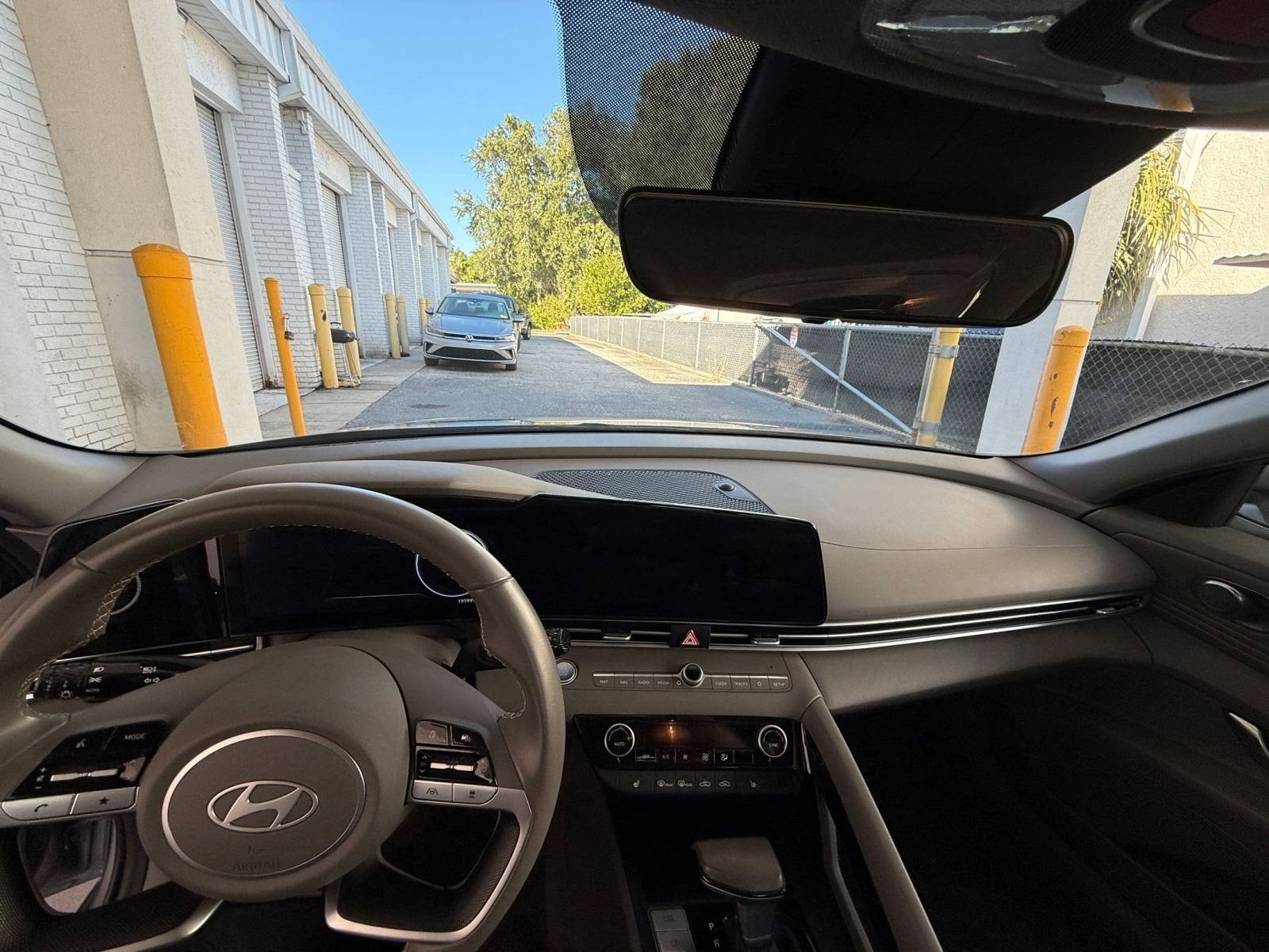 Thumbnail: 2025 Hyundai Elantra - 33