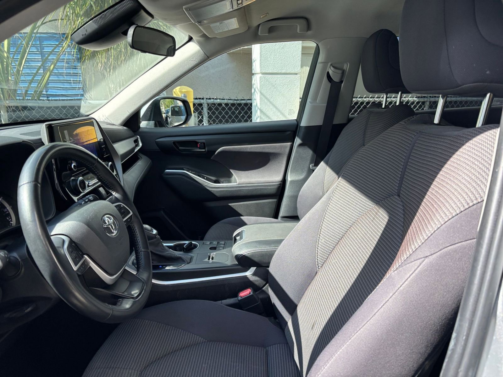 Thumbnail: 2025 Toyota Highlander - 28