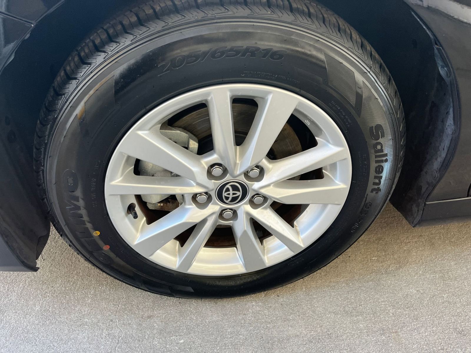 Thumbnail: 2025 Toyota Camry - 30