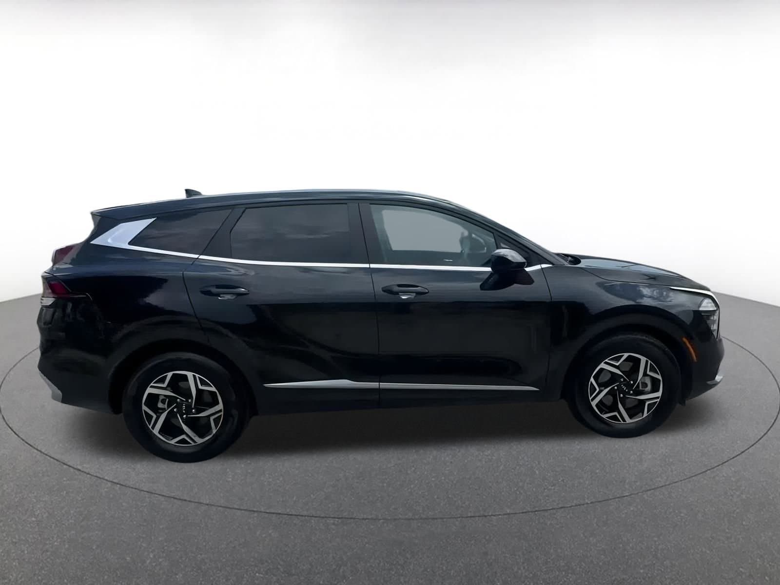 Thumbnail: 2024 Kia Sportage - 16