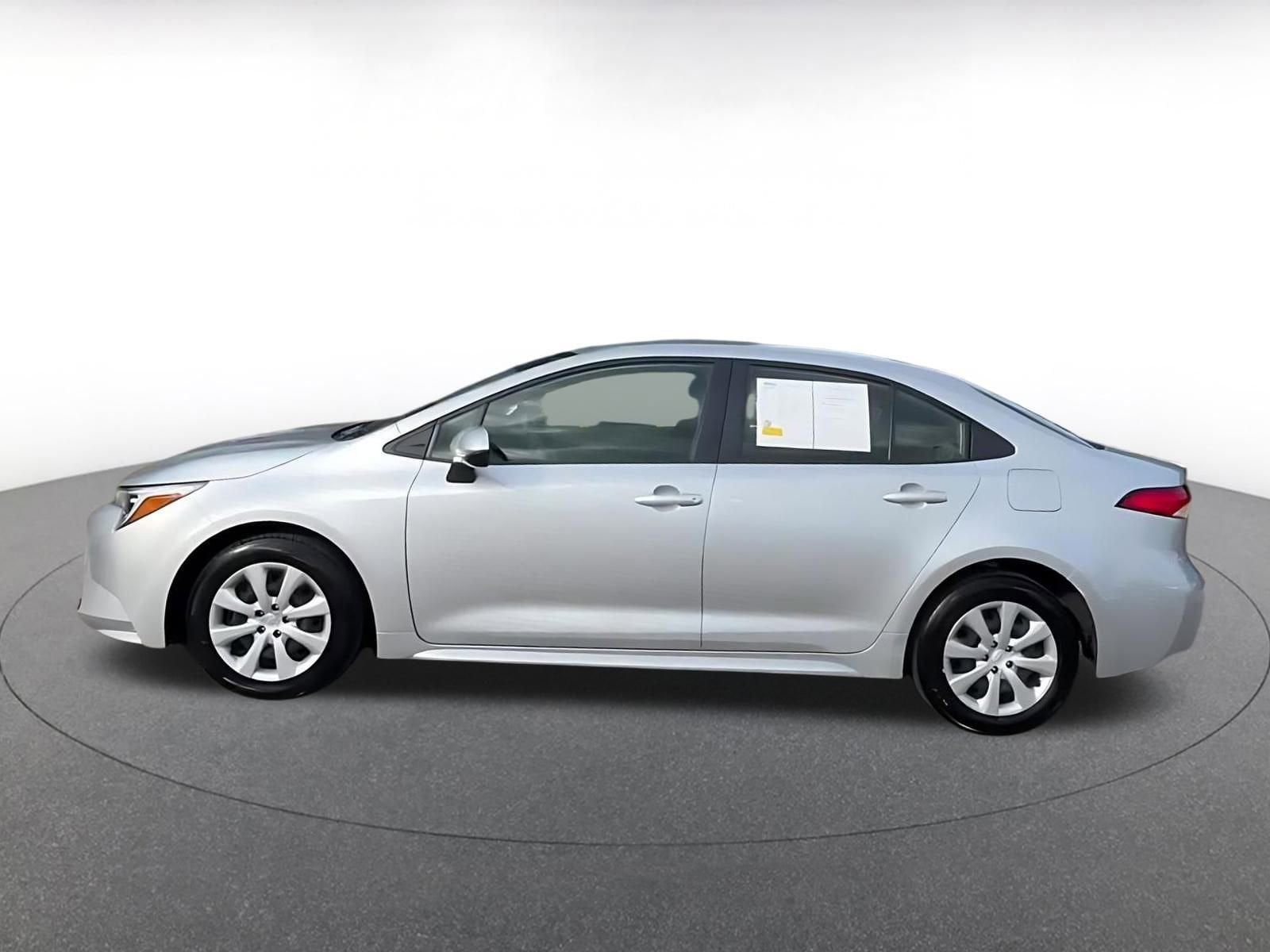 Thumbnail: 2025 Toyota Corolla - 9