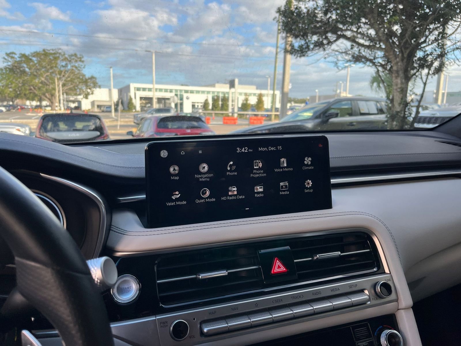 Thumbnail: 2025 Genesis G70 - 21