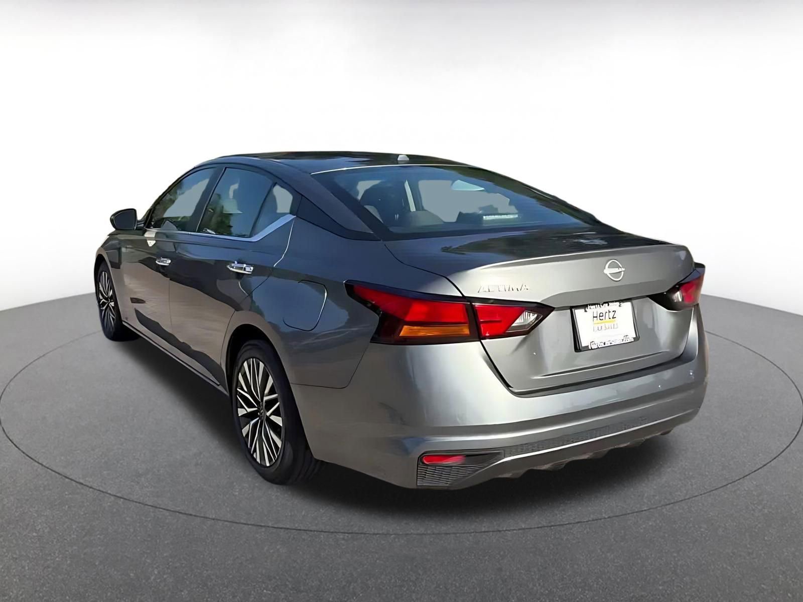 Thumbnail: 2025 Nissan Altima - 11