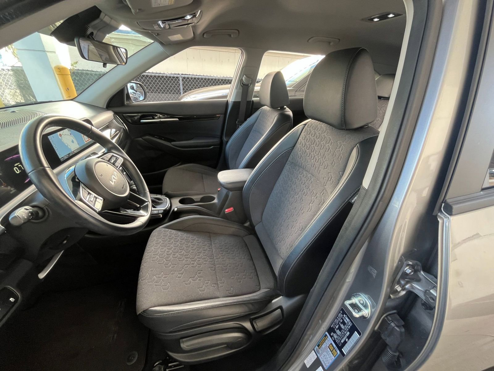 Thumbnail: 2025 Kia Seltos - 27