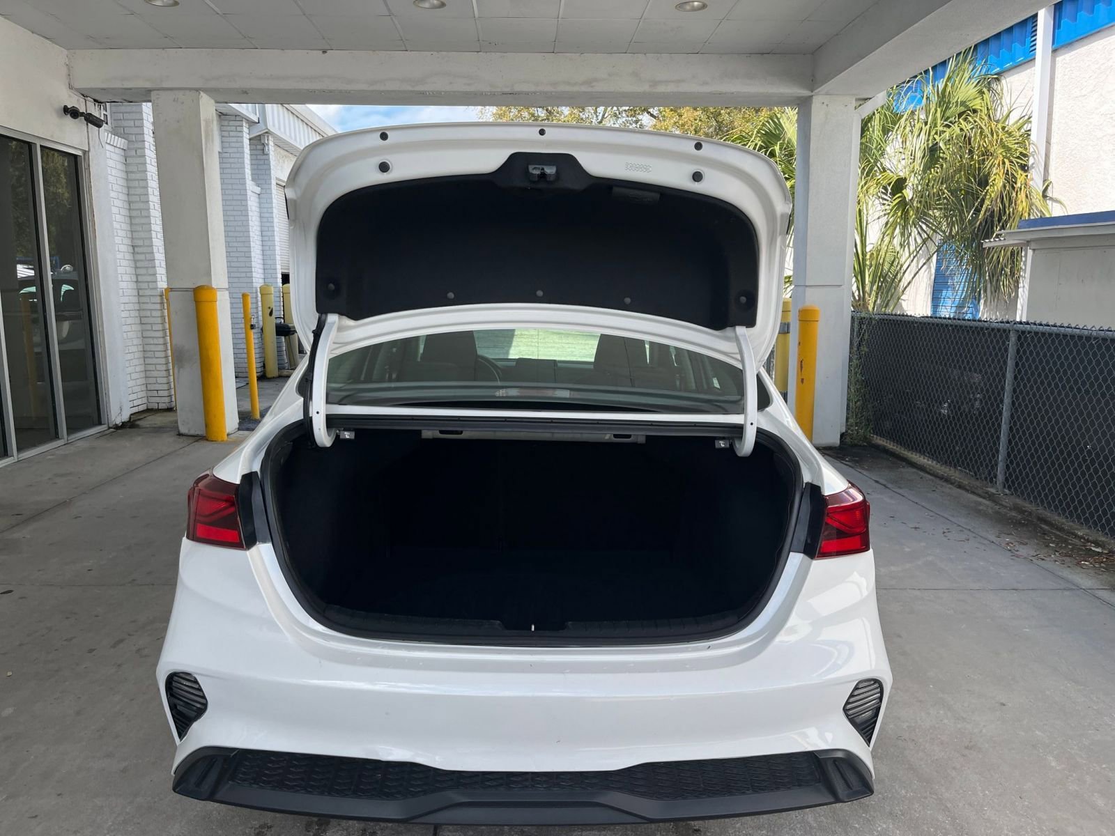 Thumbnail: 2024 Kia Forte - 30