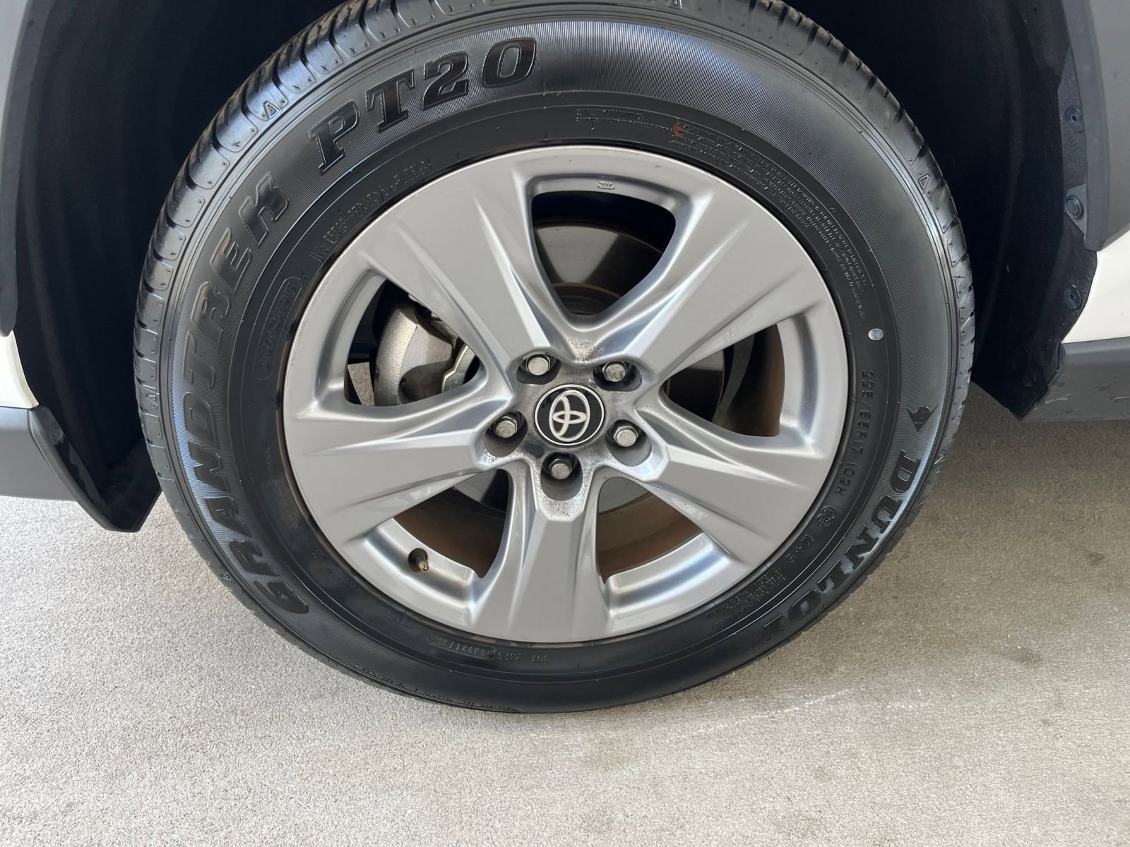 Thumbnail: 2025 Toyota RAV4 - 30