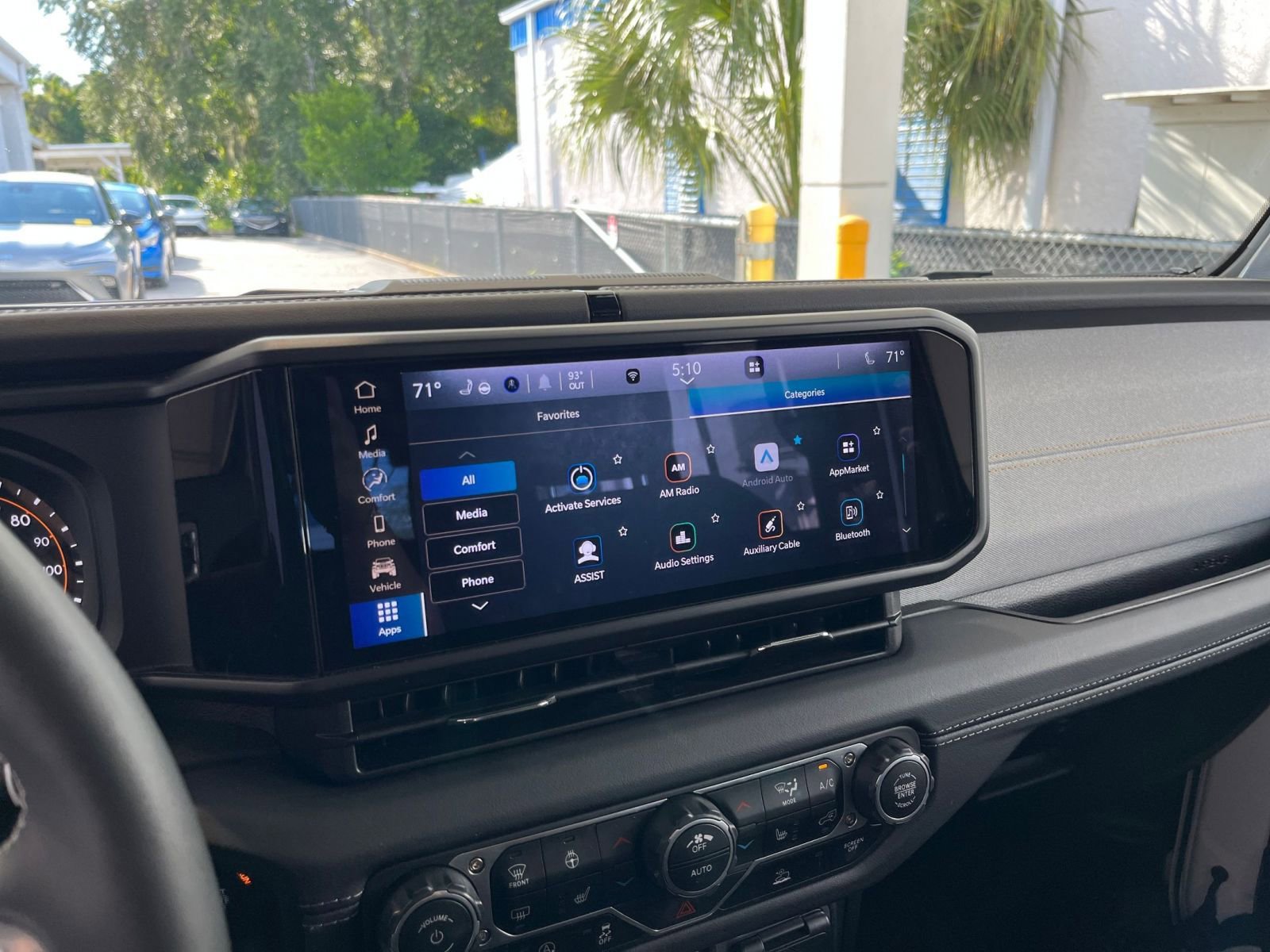 Thumbnail: 2025 Jeep Wrangler - 21