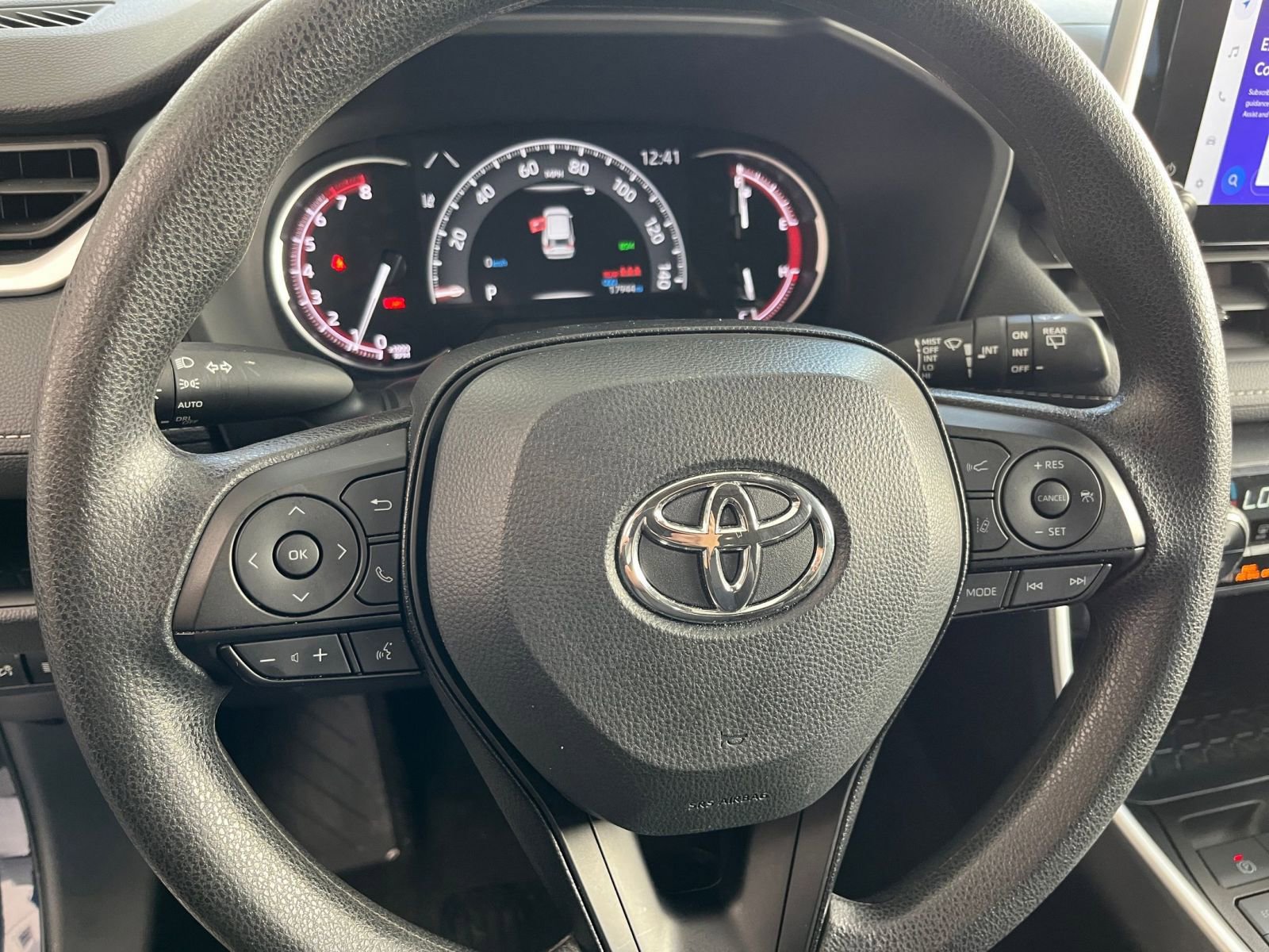 Thumbnail: 2025 Toyota RAV4 - 28