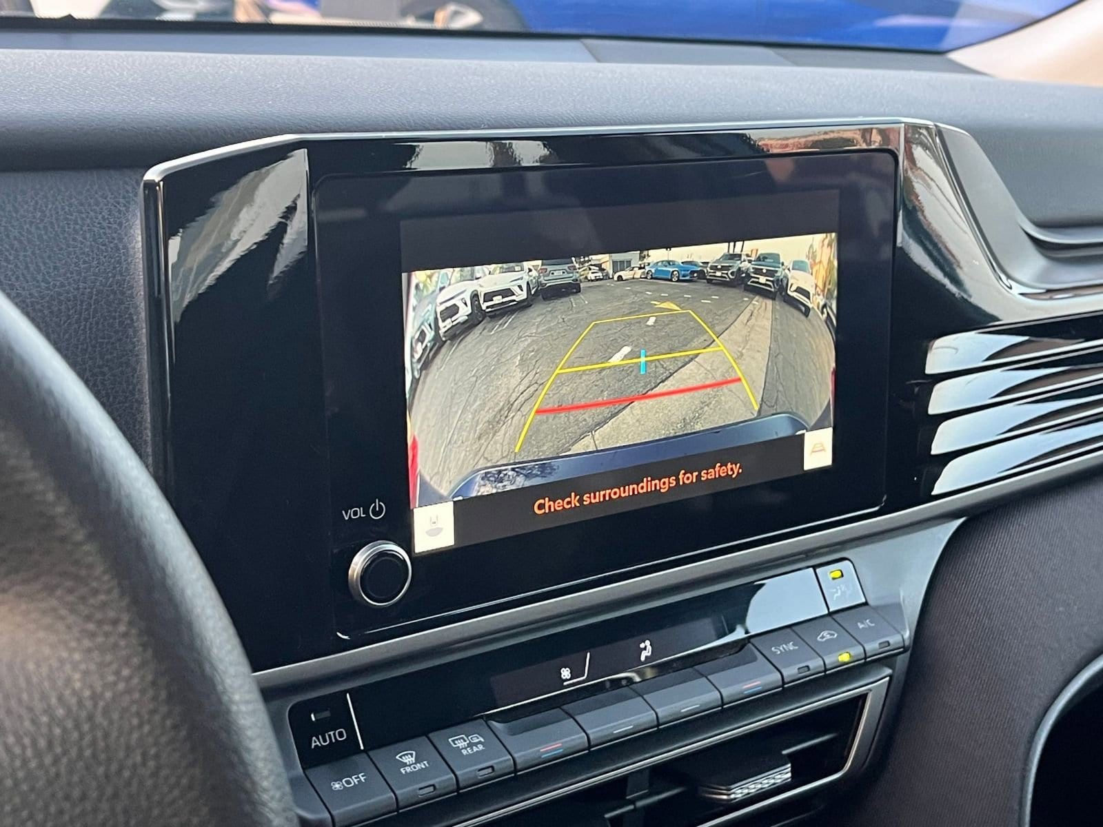 Thumbnail: 2025 Toyota Camry - 17