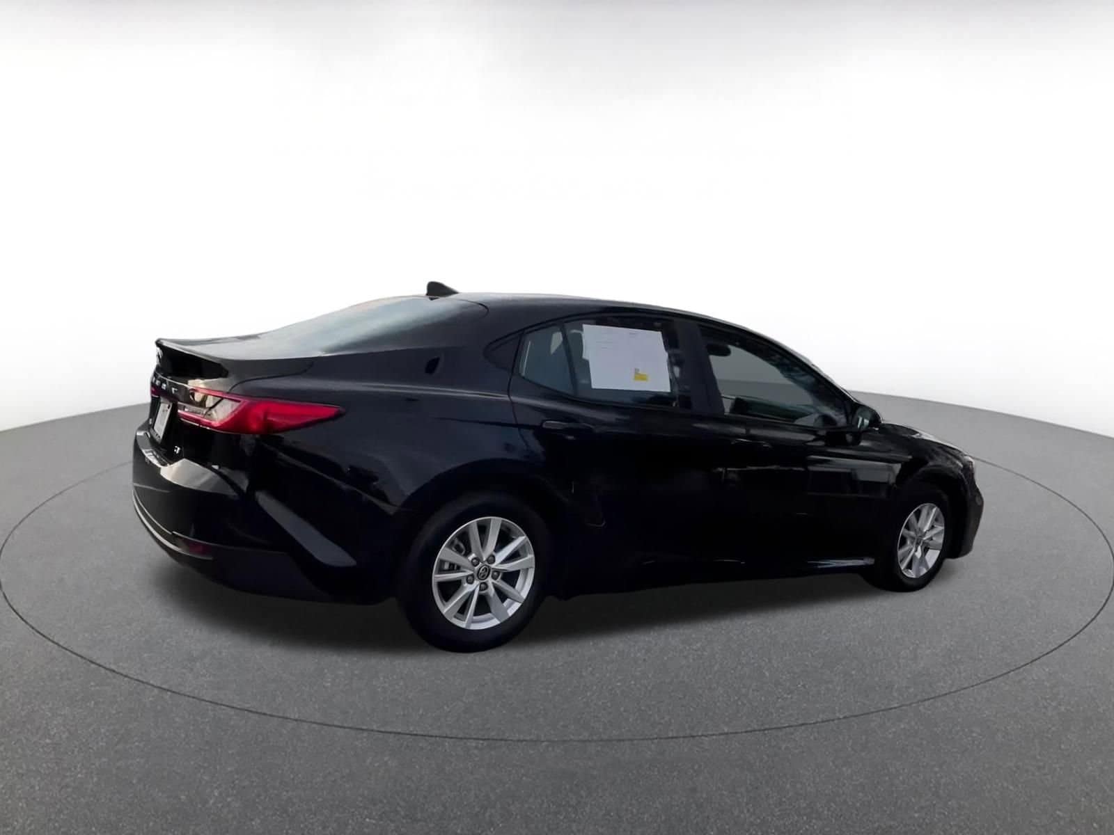 Thumbnail: 2025 Toyota Camry - 14