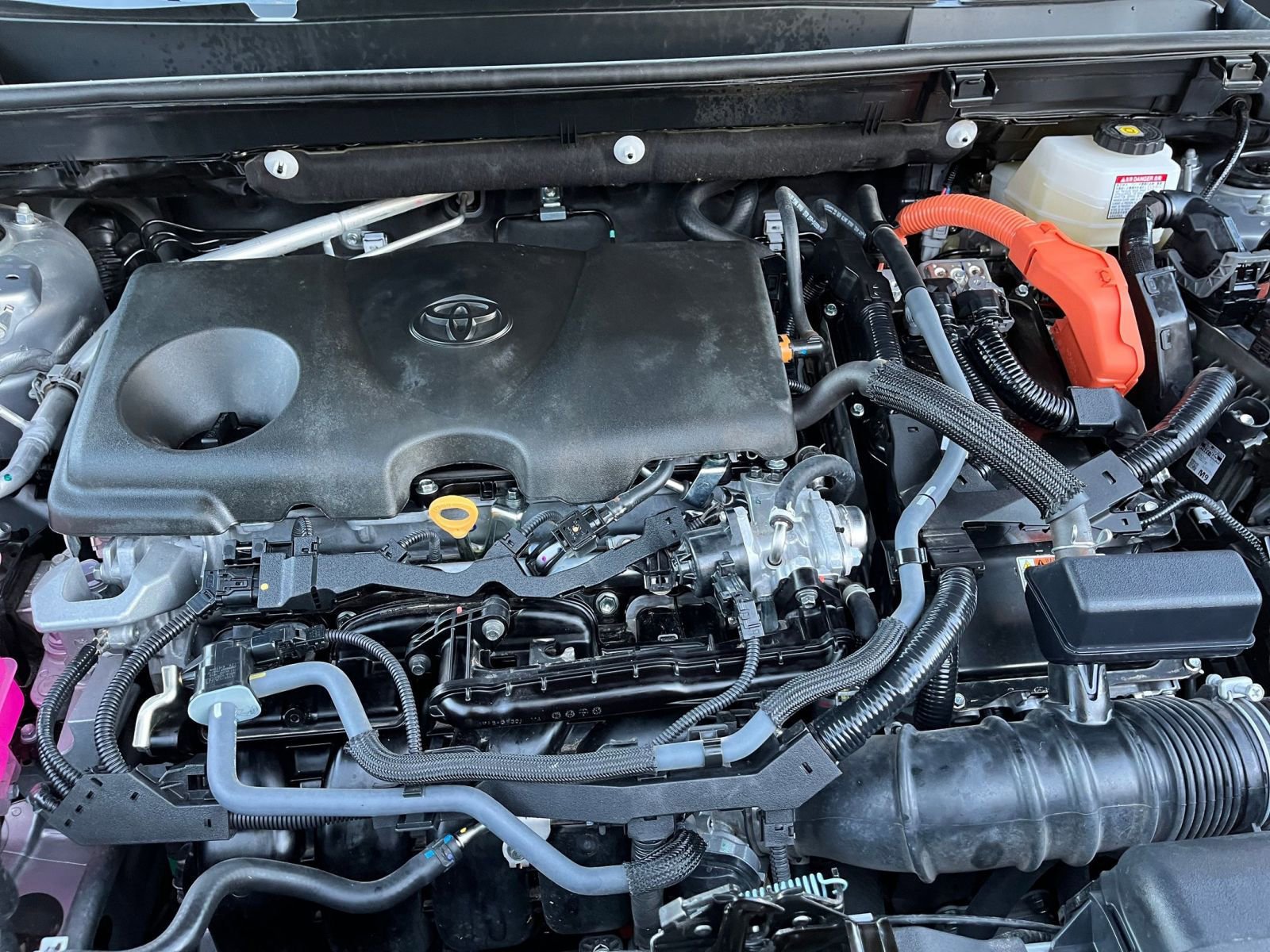 Thumbnail: 2025 Toyota RAV4 - 32