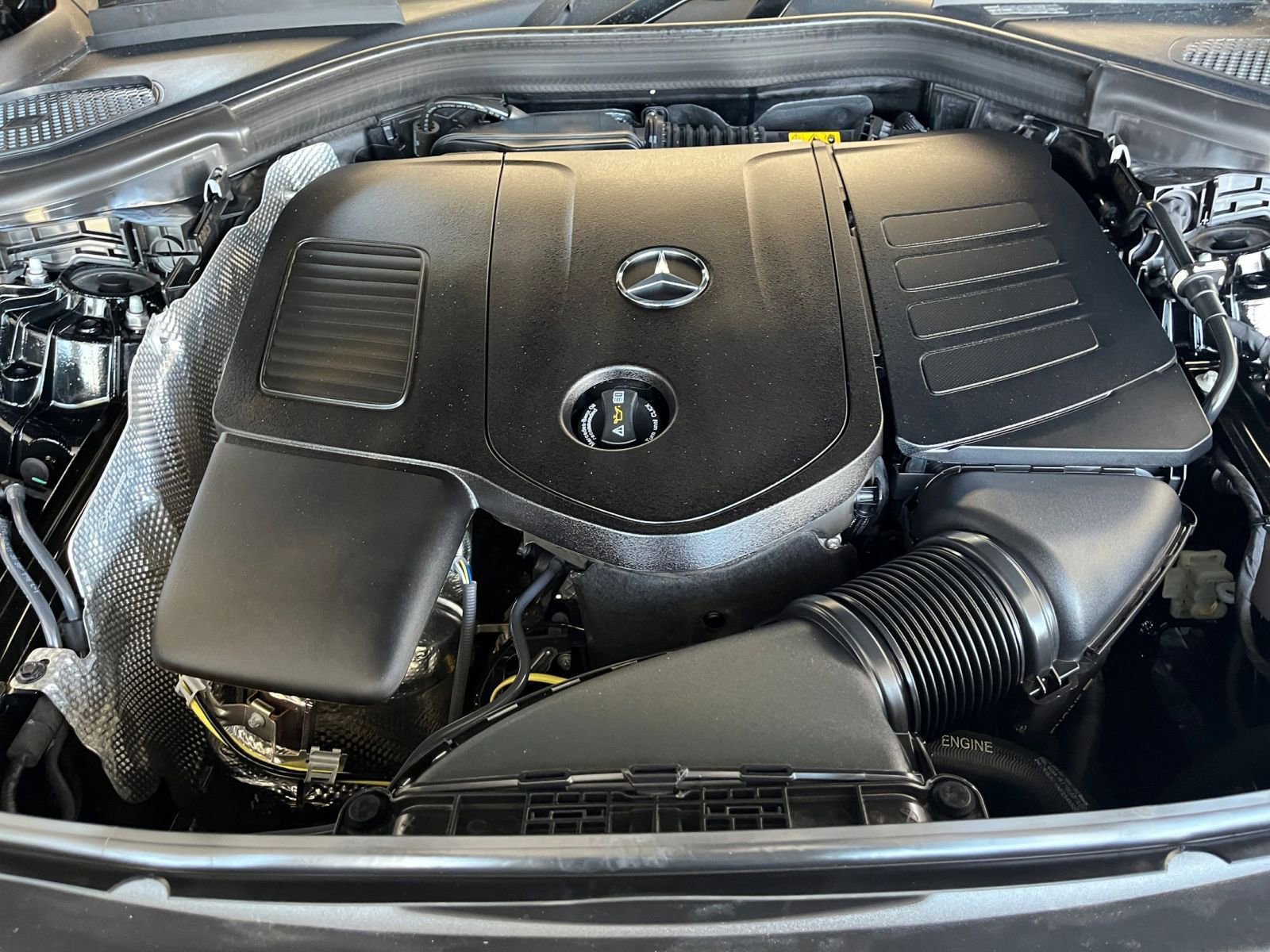 Thumbnail: 2024 Mercedes-Benz GLC - 32