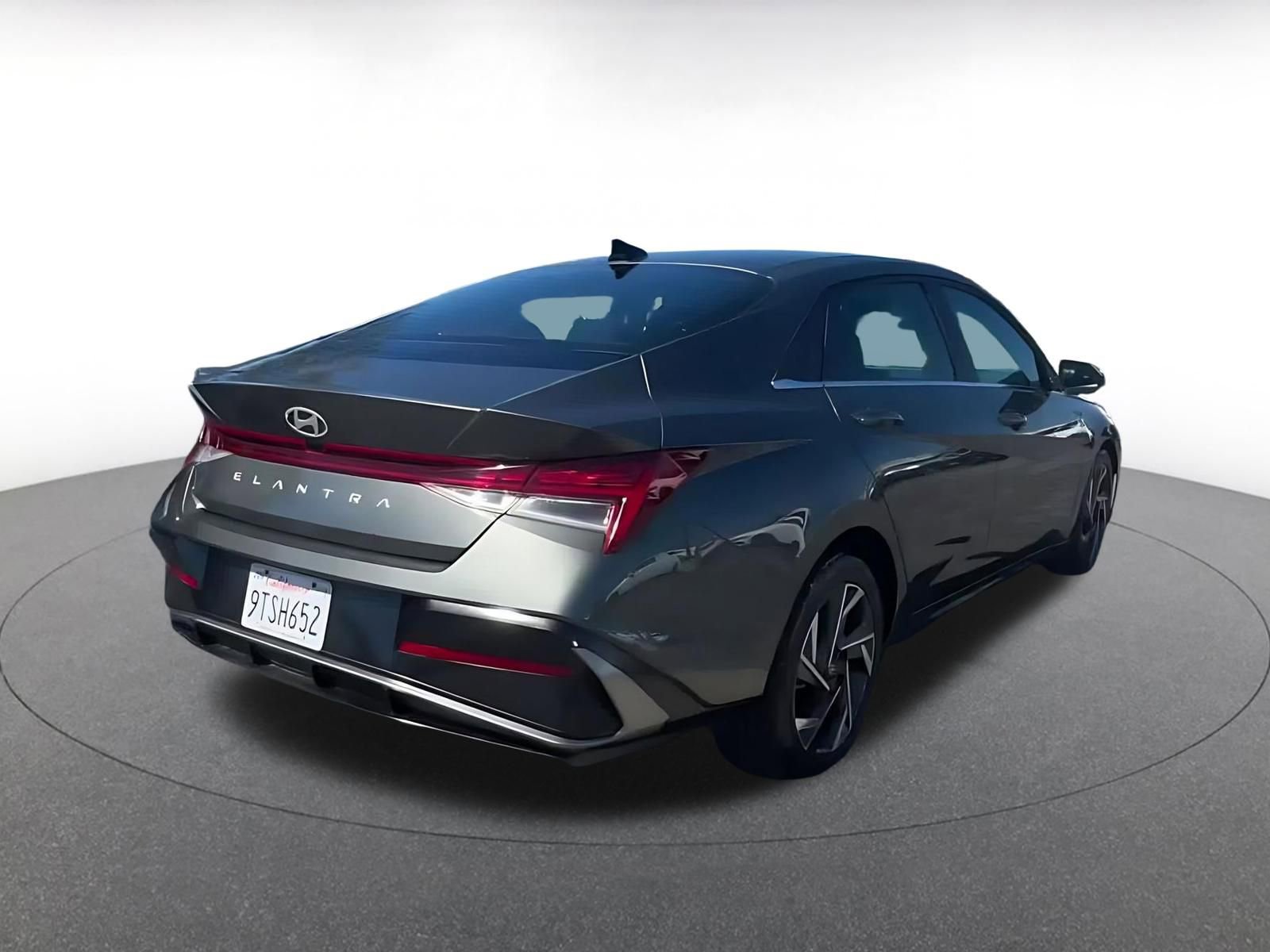 Thumbnail: 2025 Hyundai Elantra - 14