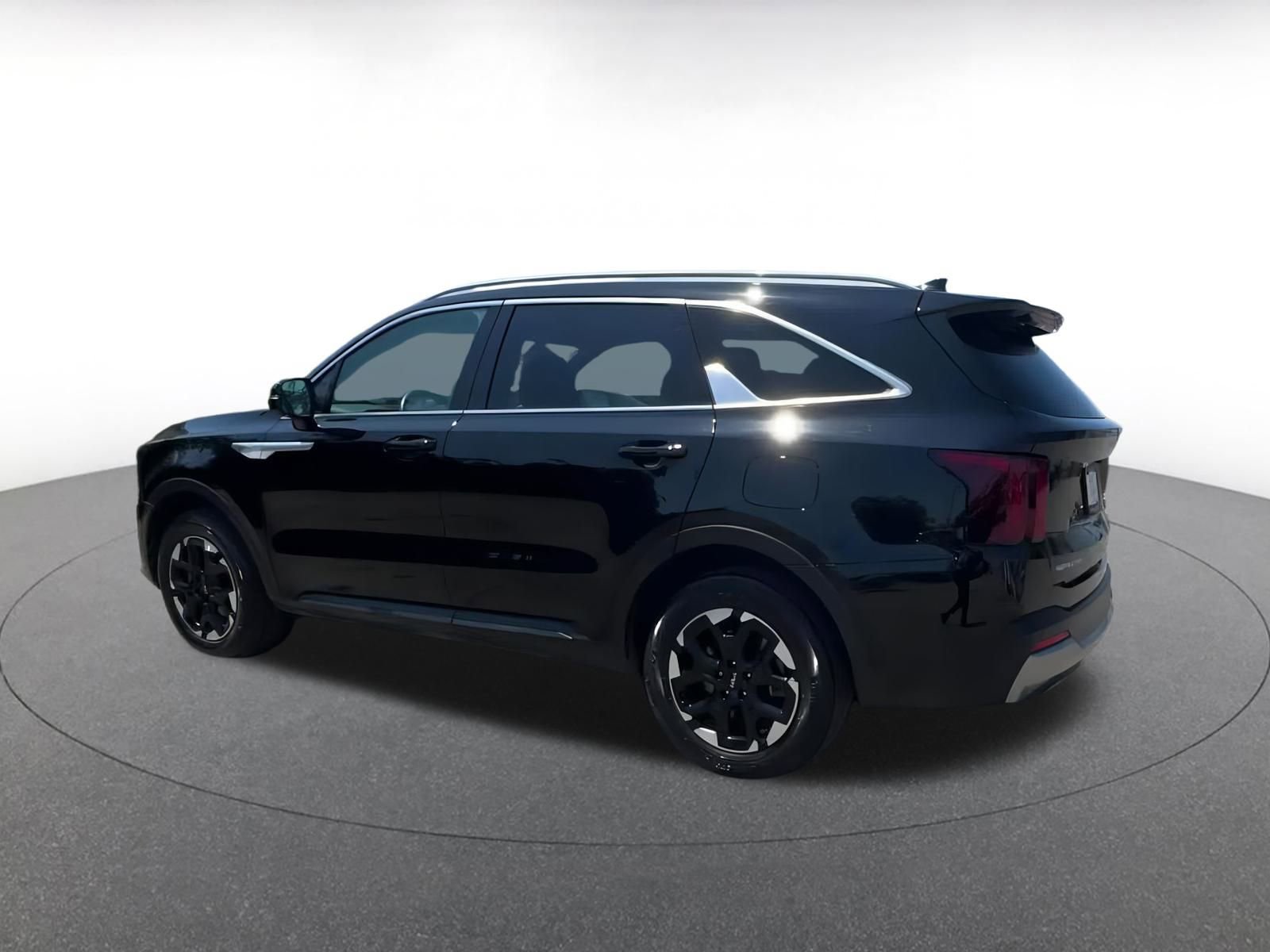 Thumbnail: 2024 Kia Sorento - 8