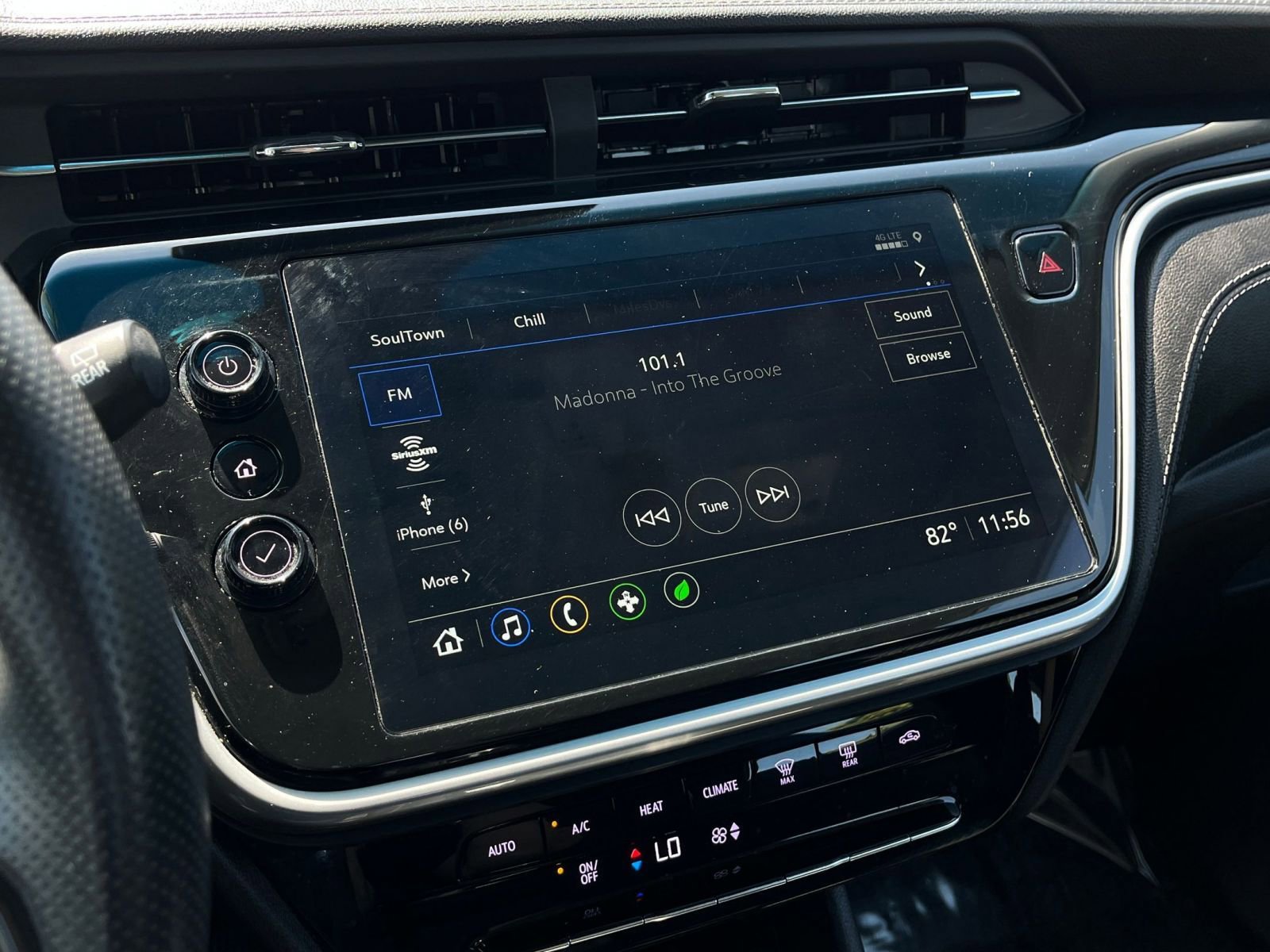 Thumbnail: 2023 Chevrolet Bolt EV - 21