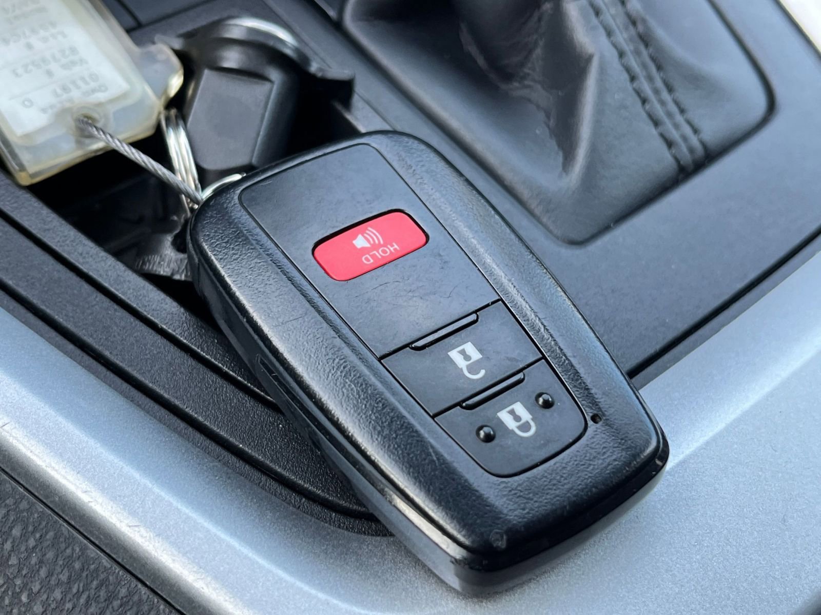 Thumbnail: 2025 Toyota RAV4 - 21