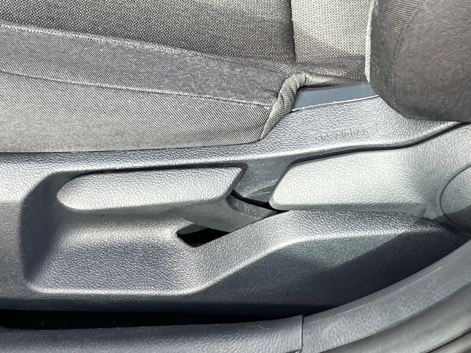 Thumbnail: 2025 Toyota Camry - 23