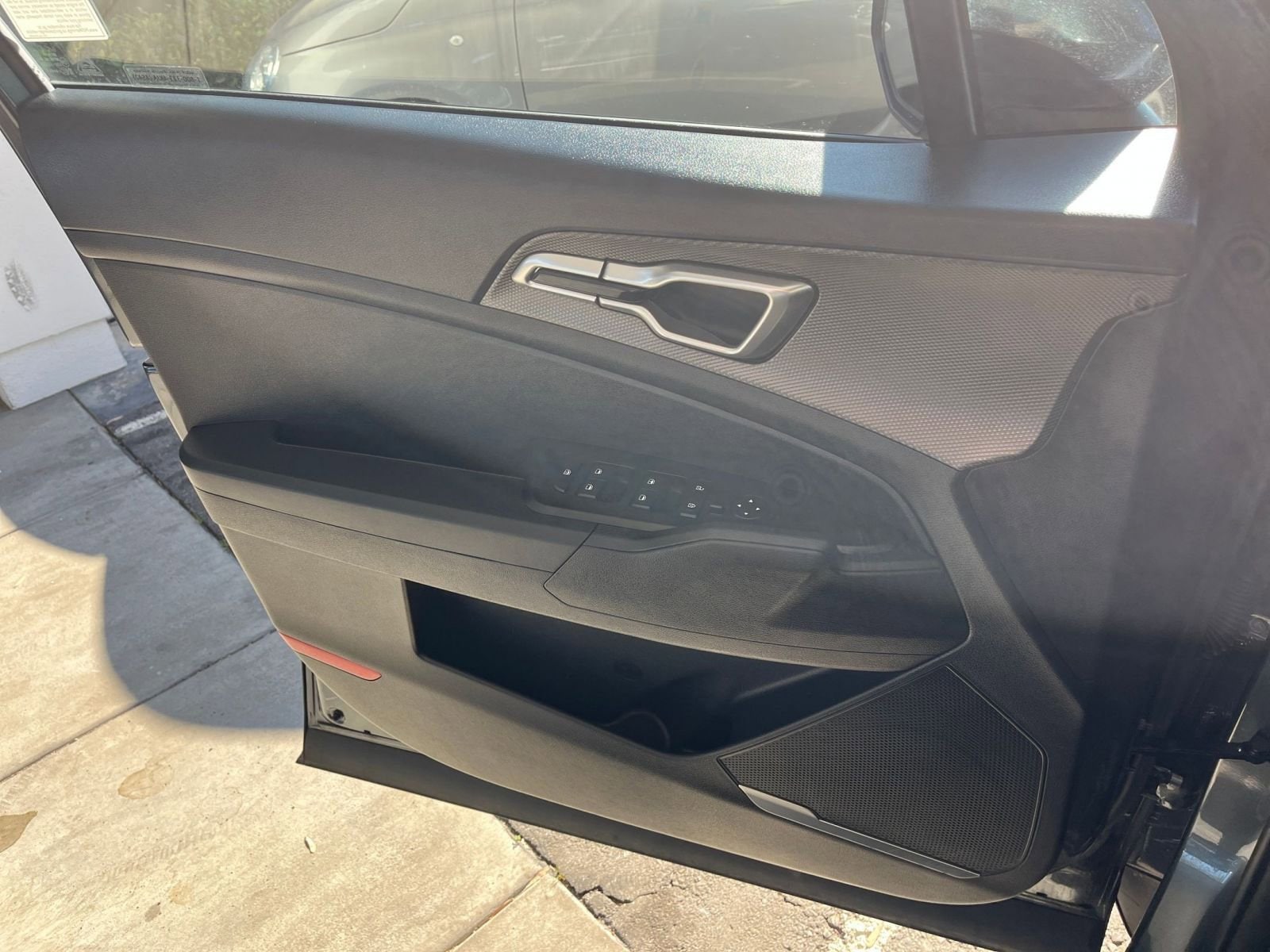 Thumbnail: 2025 Kia Sportage - 18