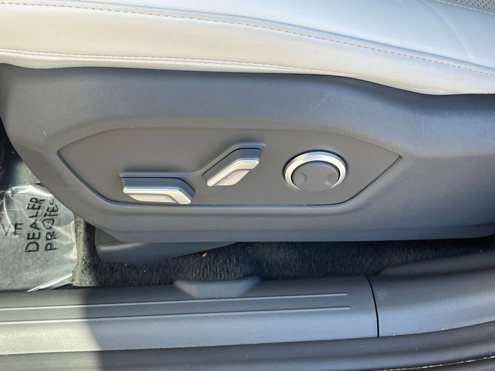 Thumbnail: 2025 Hyundai Santa Fe - 24