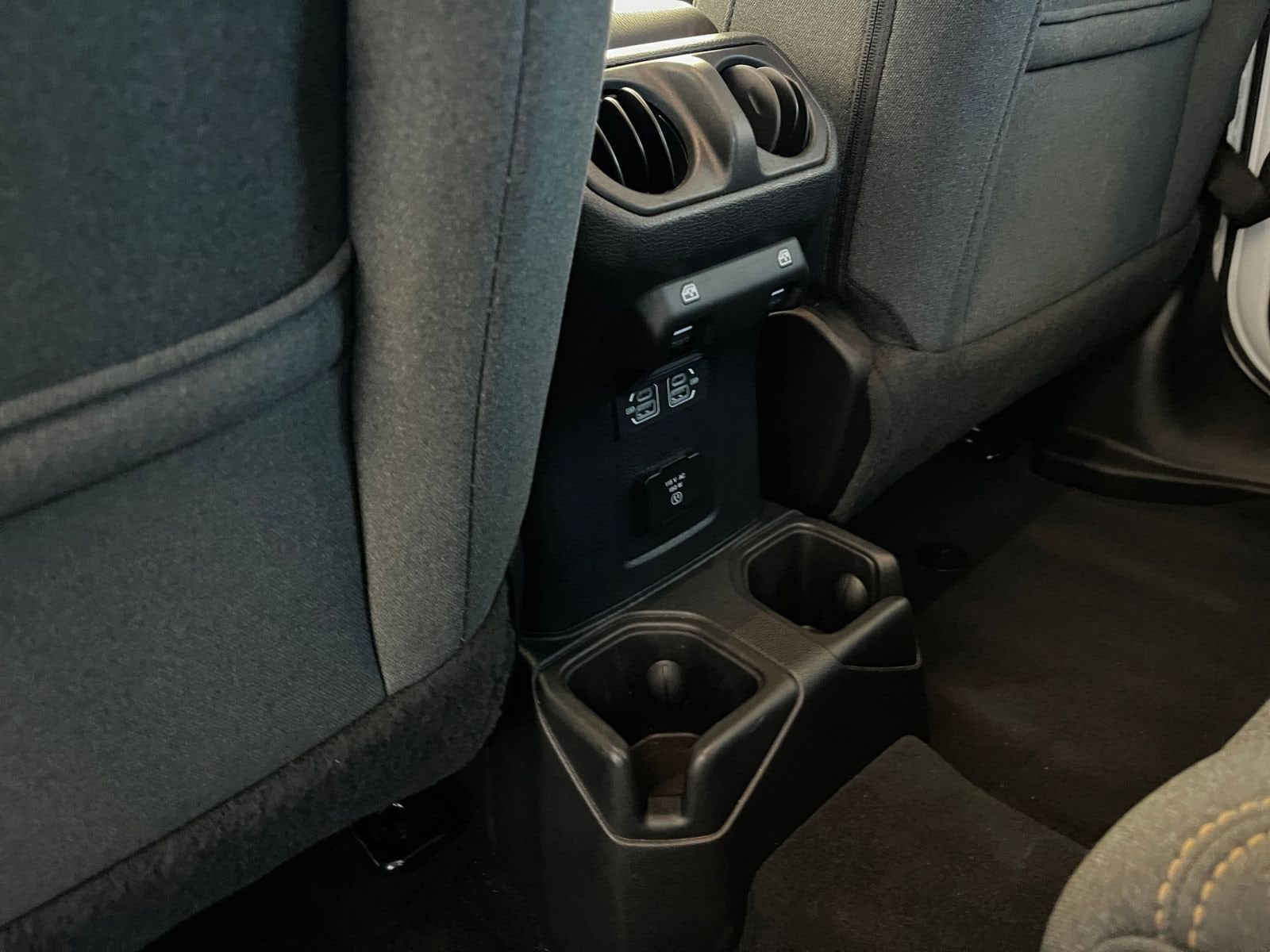 Thumbnail: 2025 Jeep Wrangler - 24