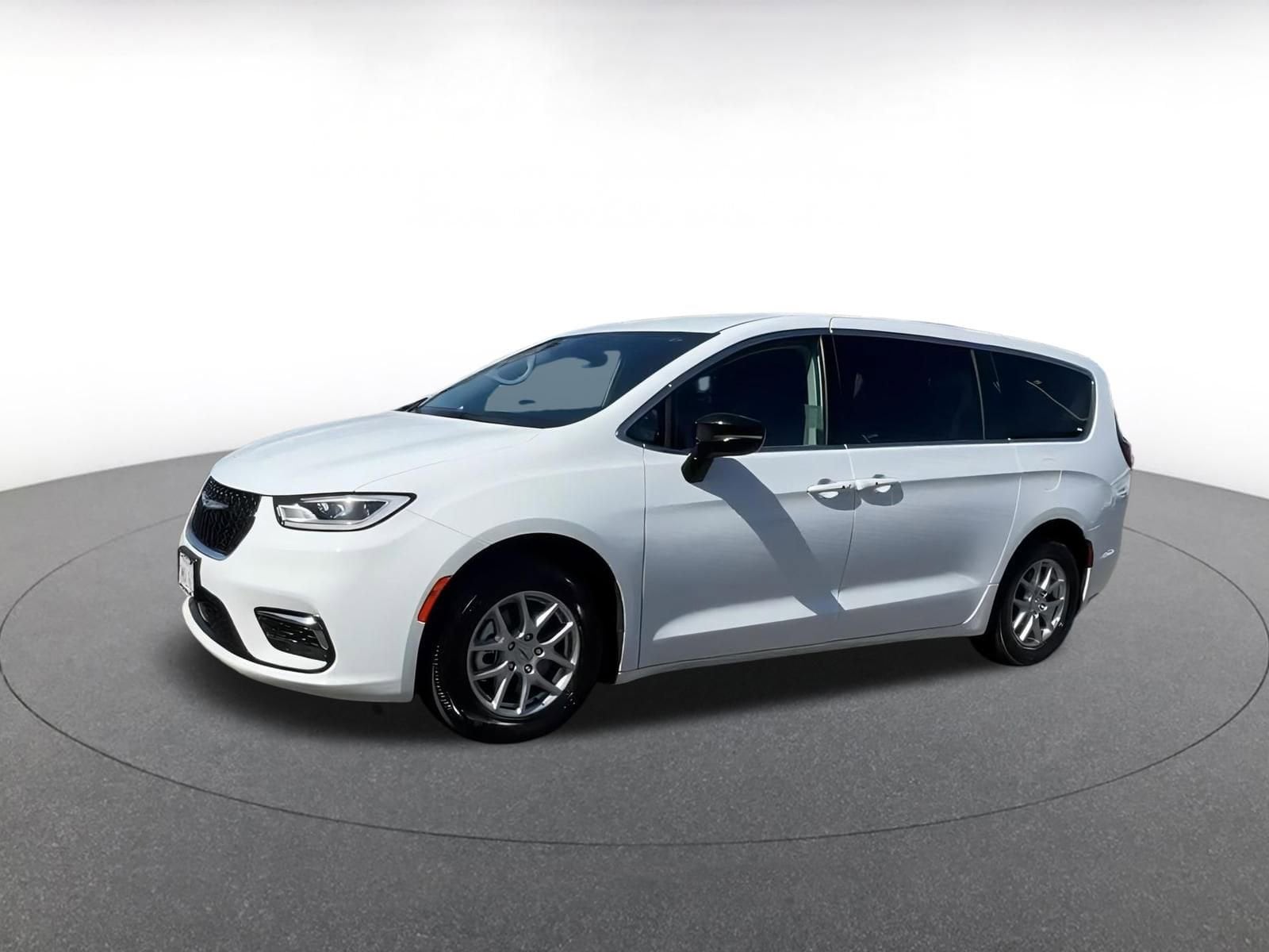 2024 Chrysler Pacifica Touring L 5