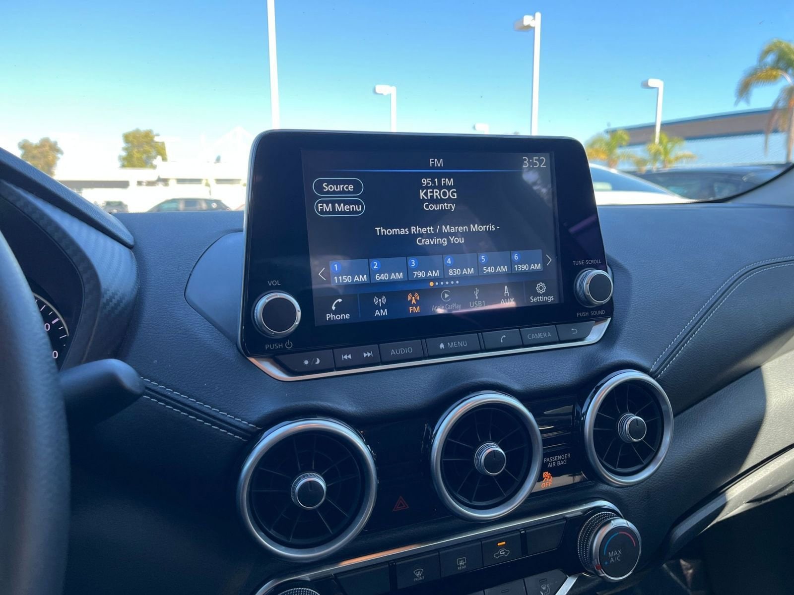 Thumbnail: 2024 Nissan Sentra - 21