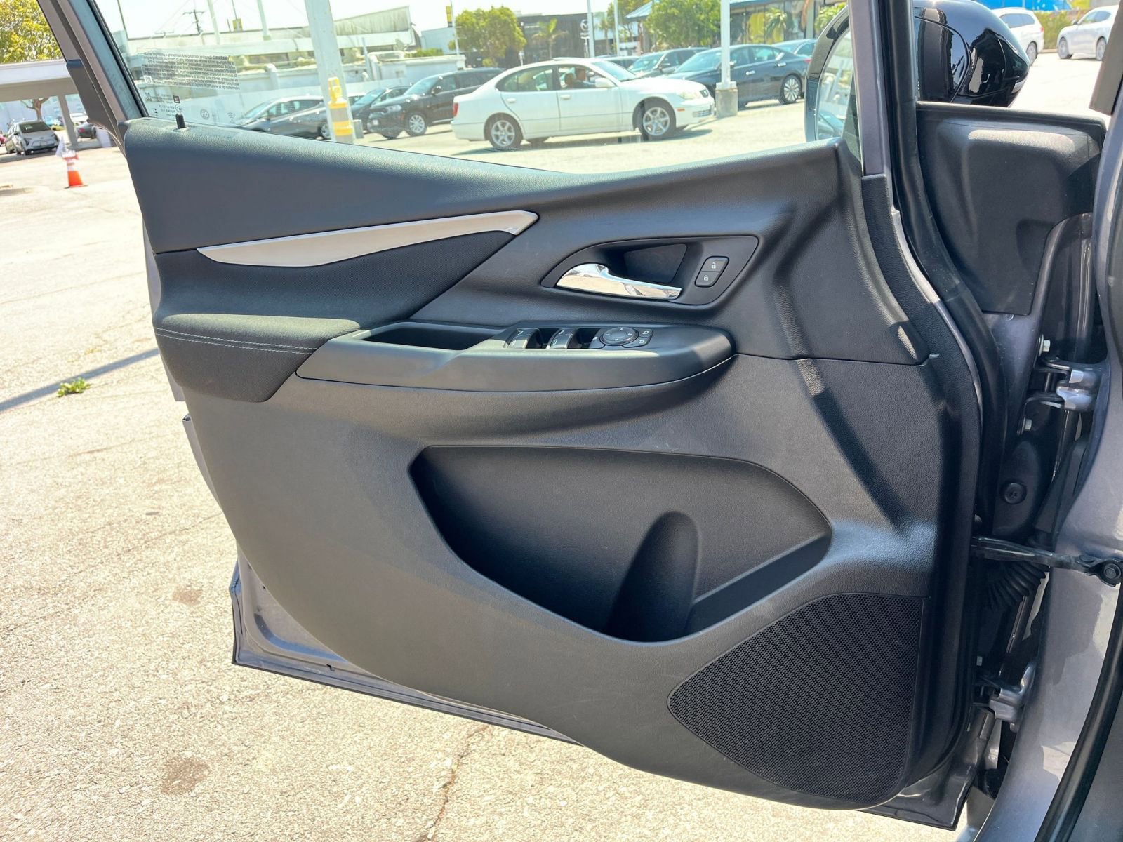 Thumbnail: 2023 Chevrolet Bolt EV - 20
