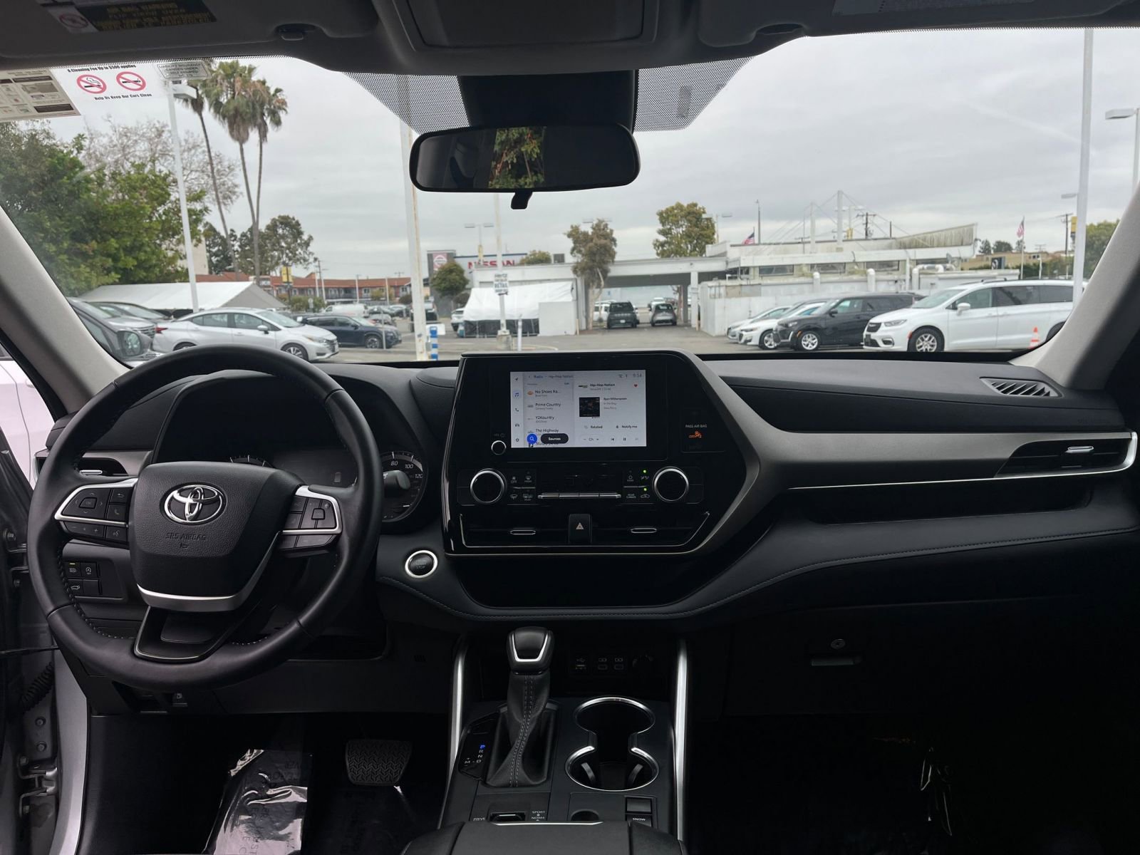 Thumbnail: 2025 Toyota Highlander - 35