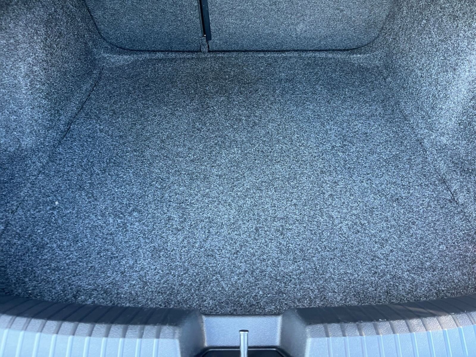 Thumbnail: 2025 Volkswagen Jetta - 31