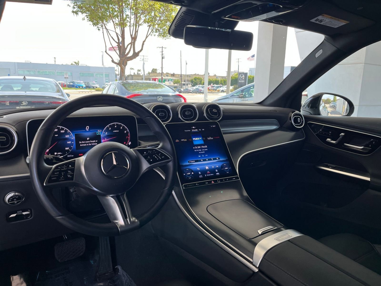 Thumbnail: 2024 Mercedes-Benz GLC - 33