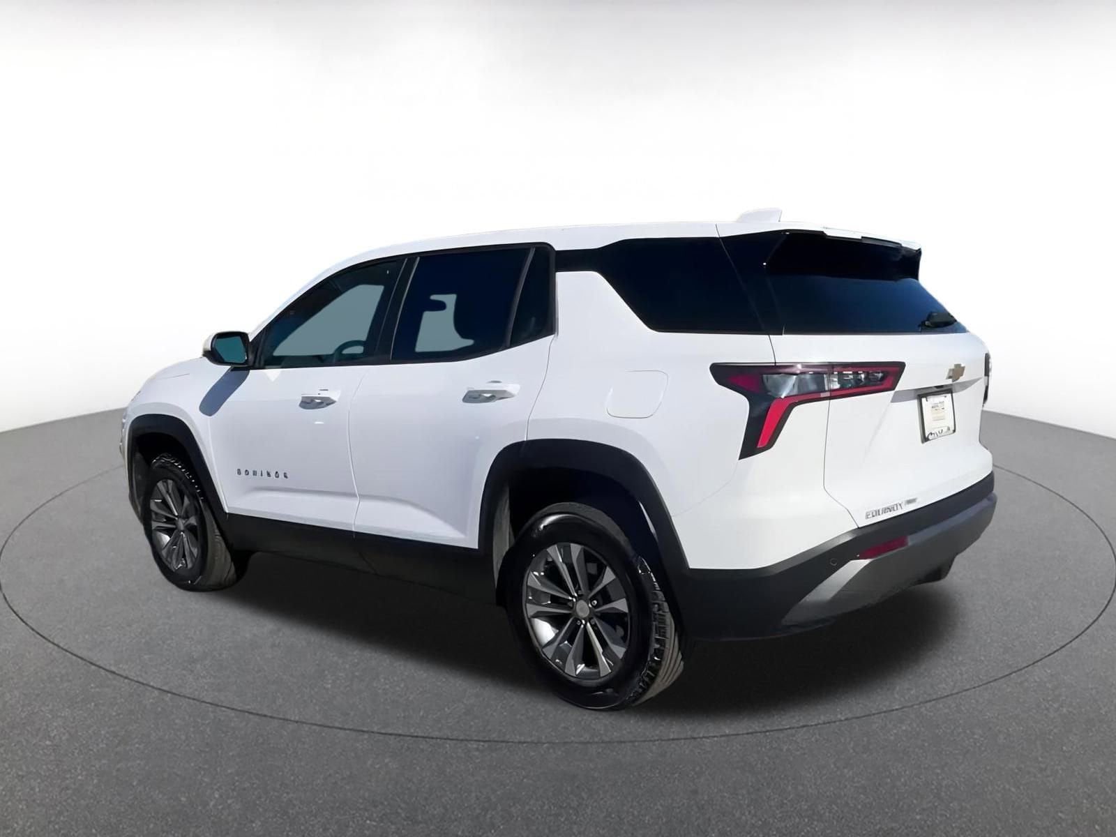 Thumbnail: 2025 Chevrolet Equinox - 10