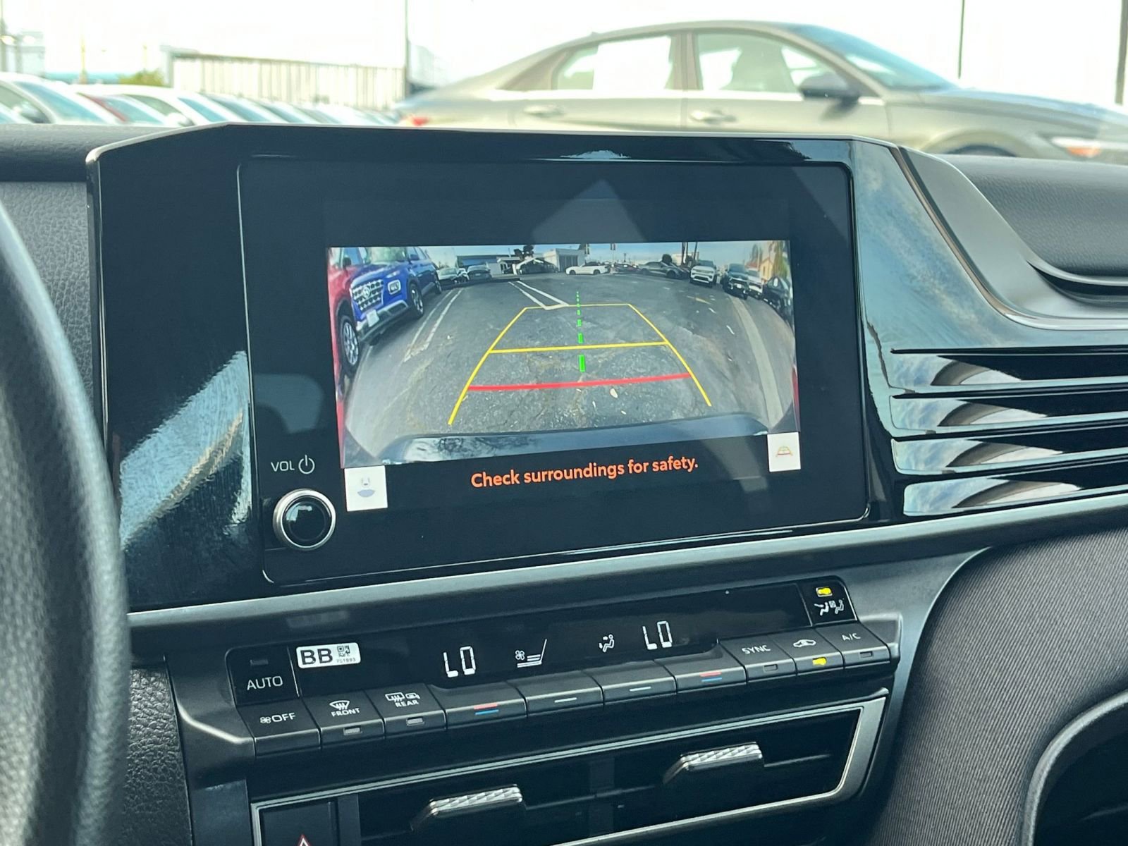 Thumbnail: 2025 Toyota Camry - 24