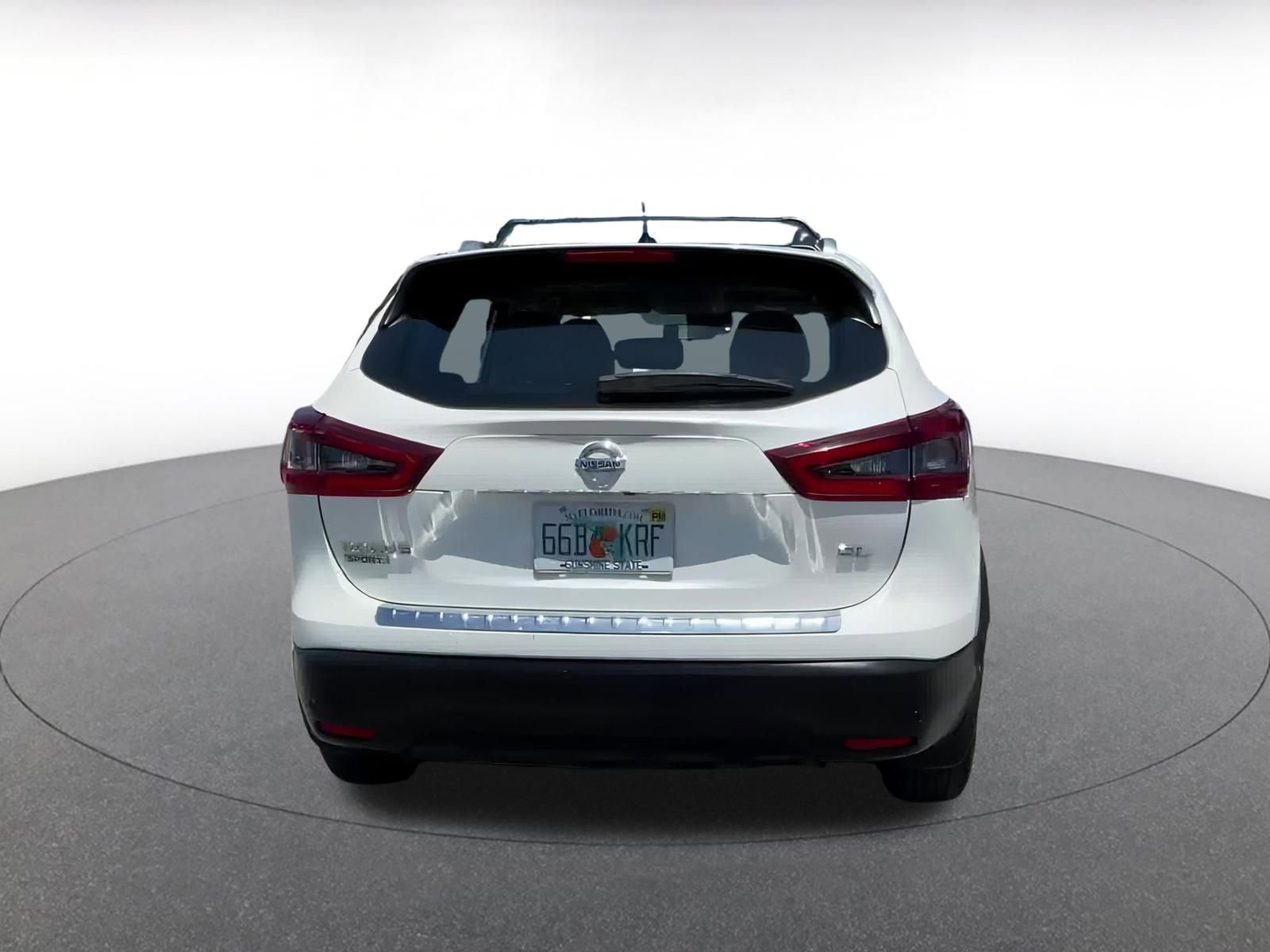 Thumbnail: 2022 Nissan Rogue Sport - 10