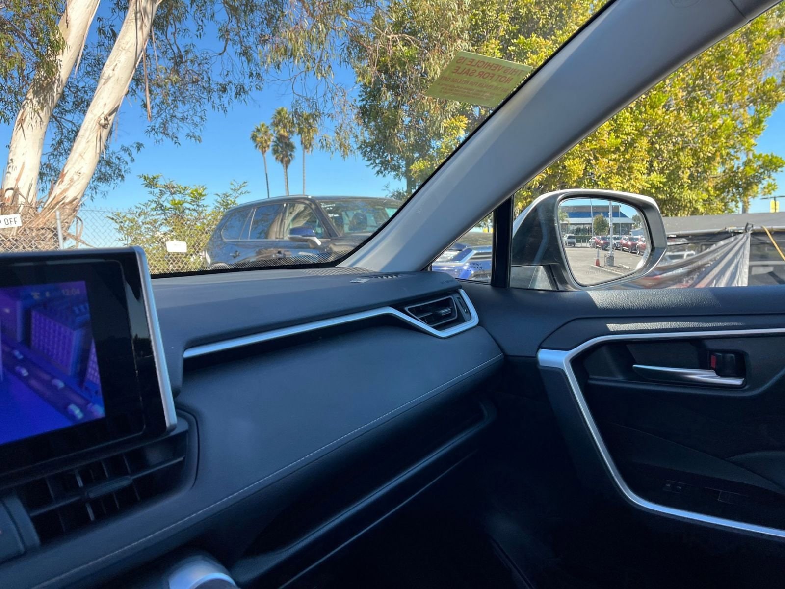 Thumbnail: 2025 Toyota RAV4 - 35