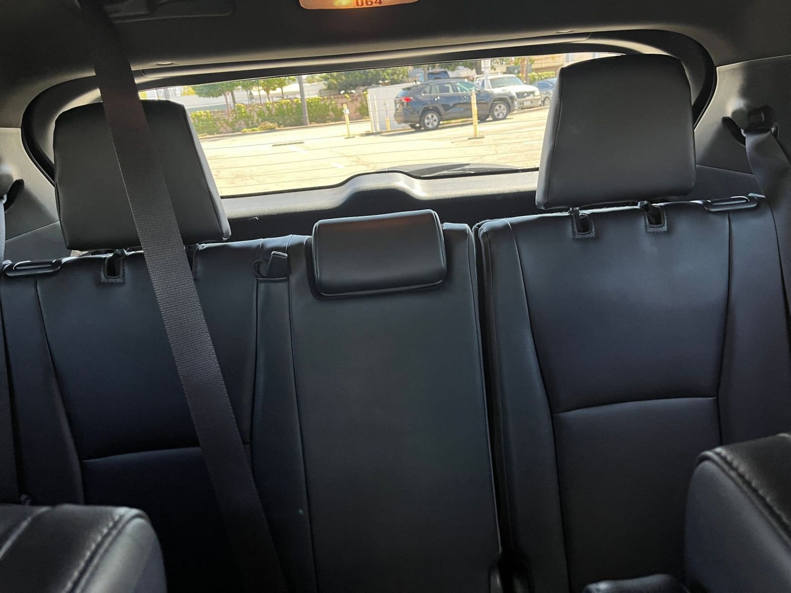 Thumbnail: 2025 Toyota Highlander - 31