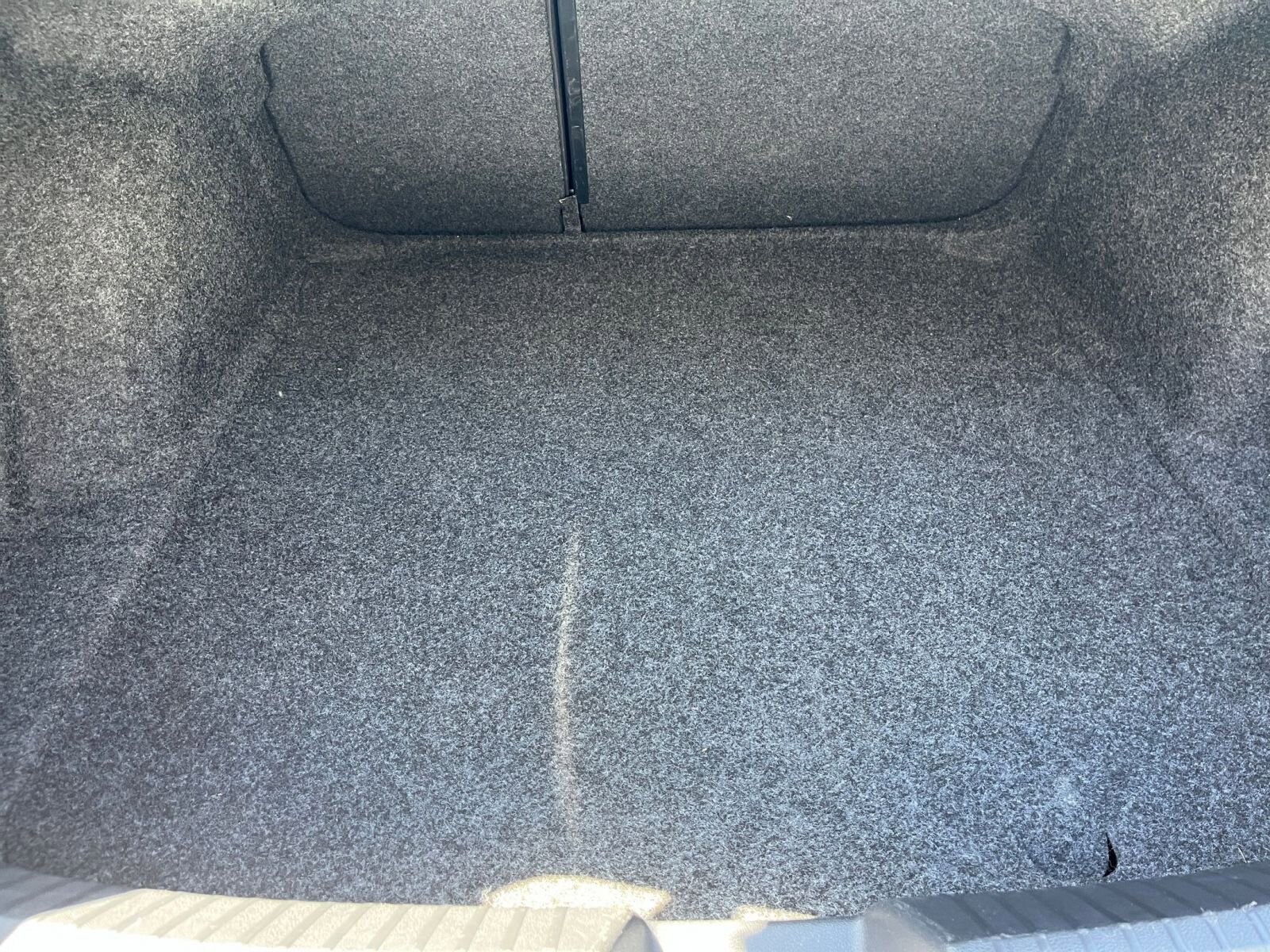 Thumbnail: 2025 Volkswagen Jetta - 31