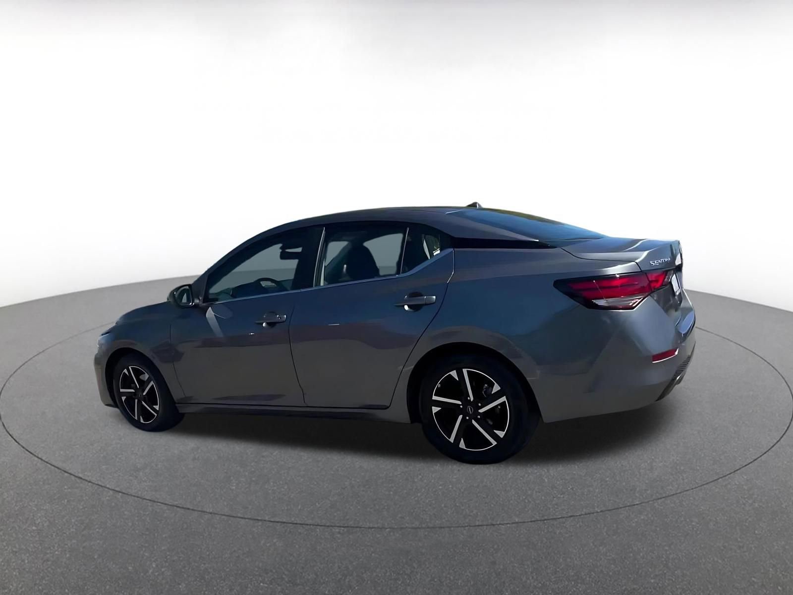 Thumbnail: 2025 Nissan Sentra - 10