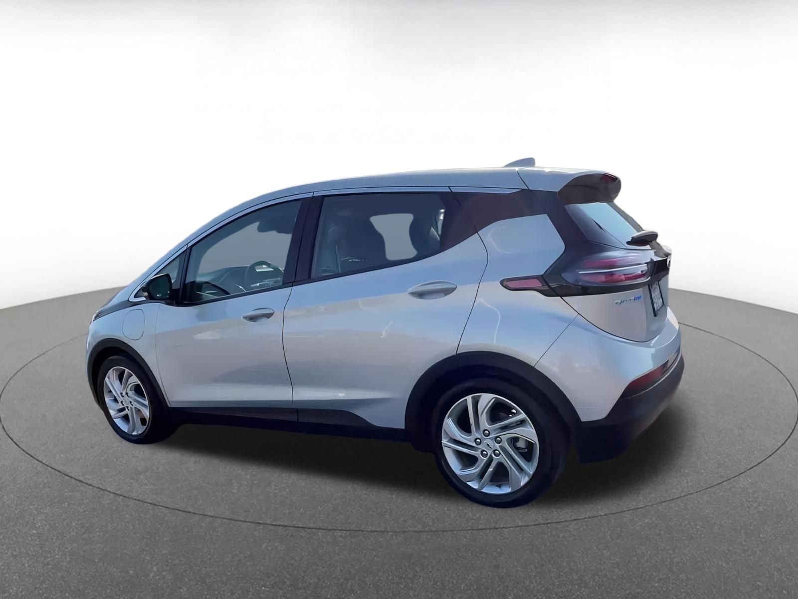 Thumbnail: 2023 Chevrolet Bolt EV - 10