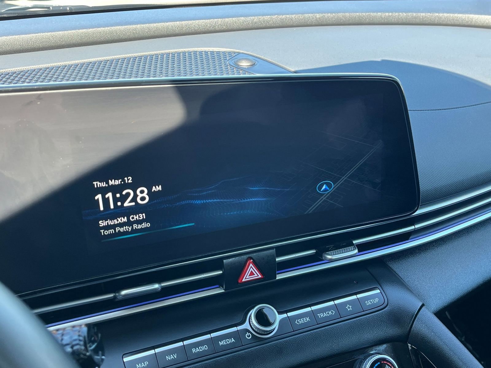 Thumbnail: 2025 Hyundai Elantra - 17