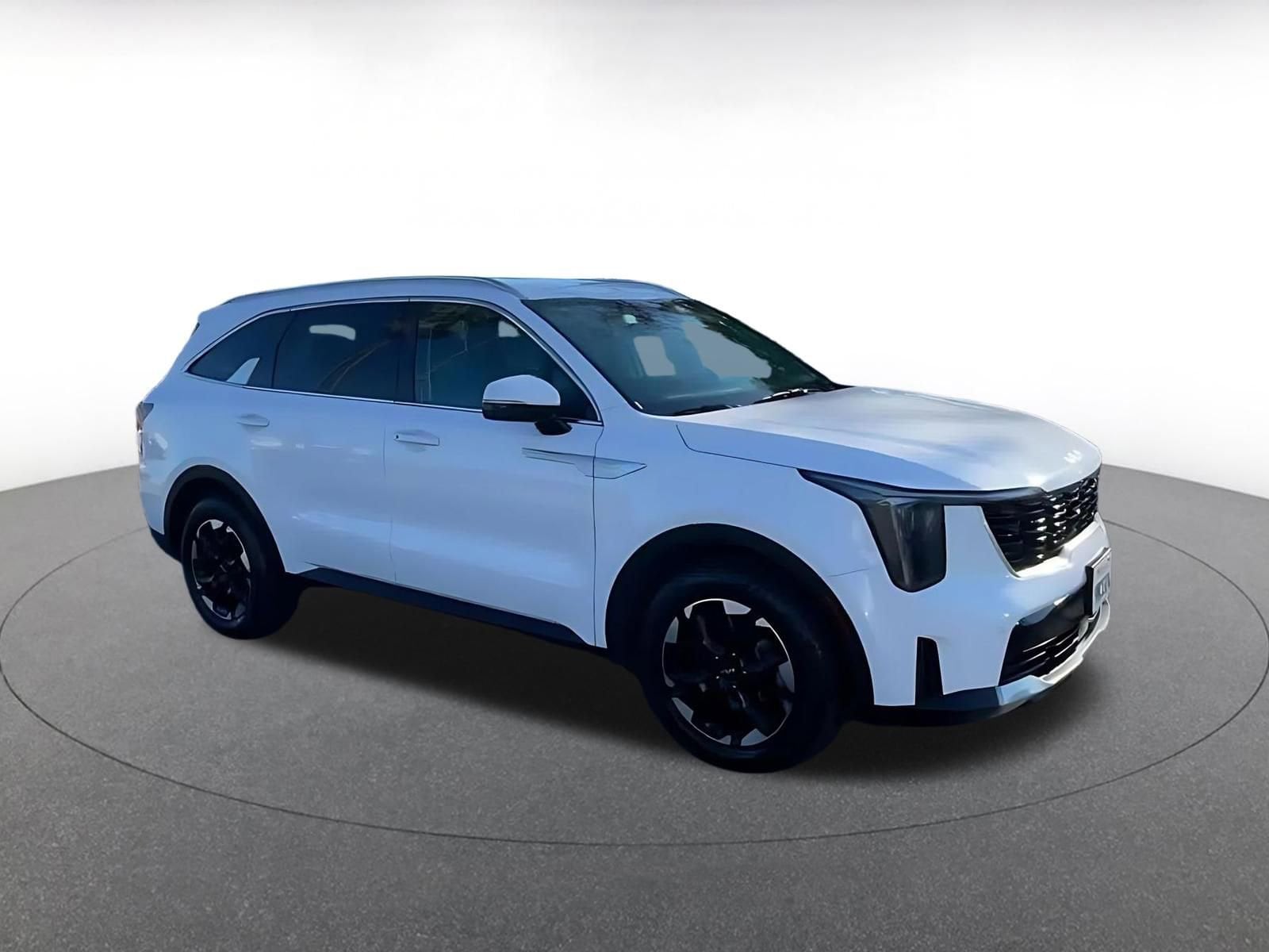 Thumbnail: 2024 Kia Sorento - 2