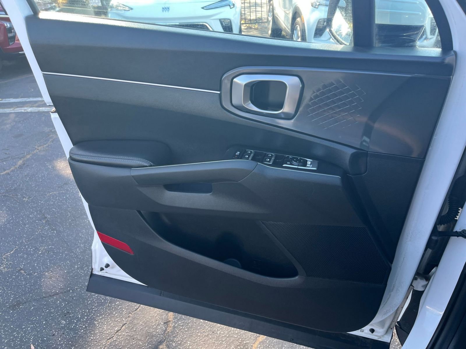 Thumbnail: 2024 Kia Sorento - 18