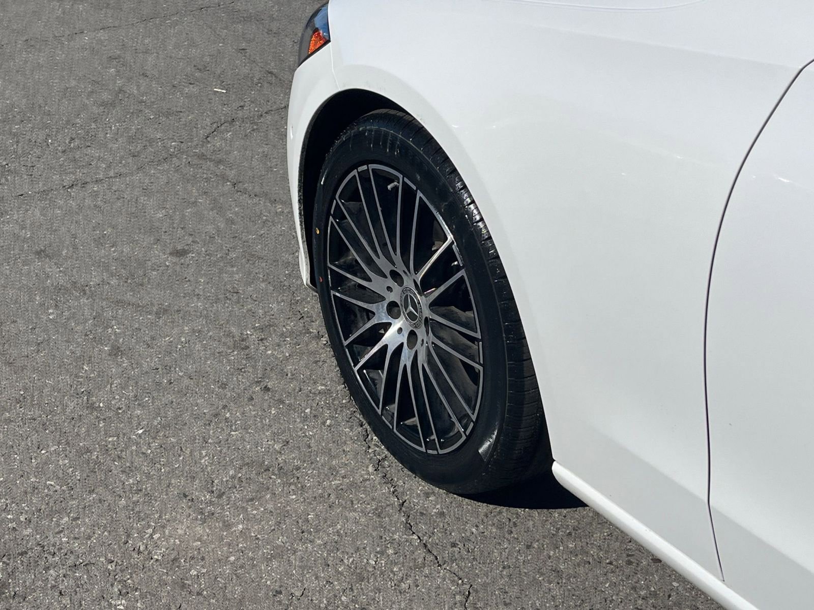 Thumbnail: 2024 Mercedes-Benz C-Class - 30