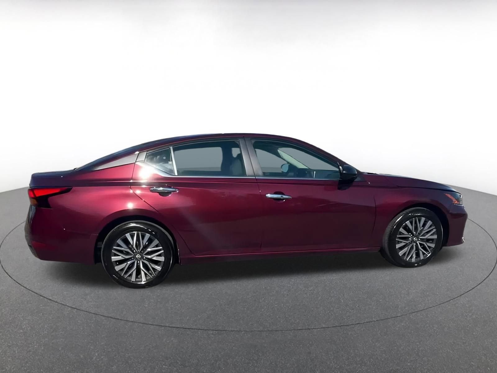 Thumbnail: 2024 Nissan Altima - 15