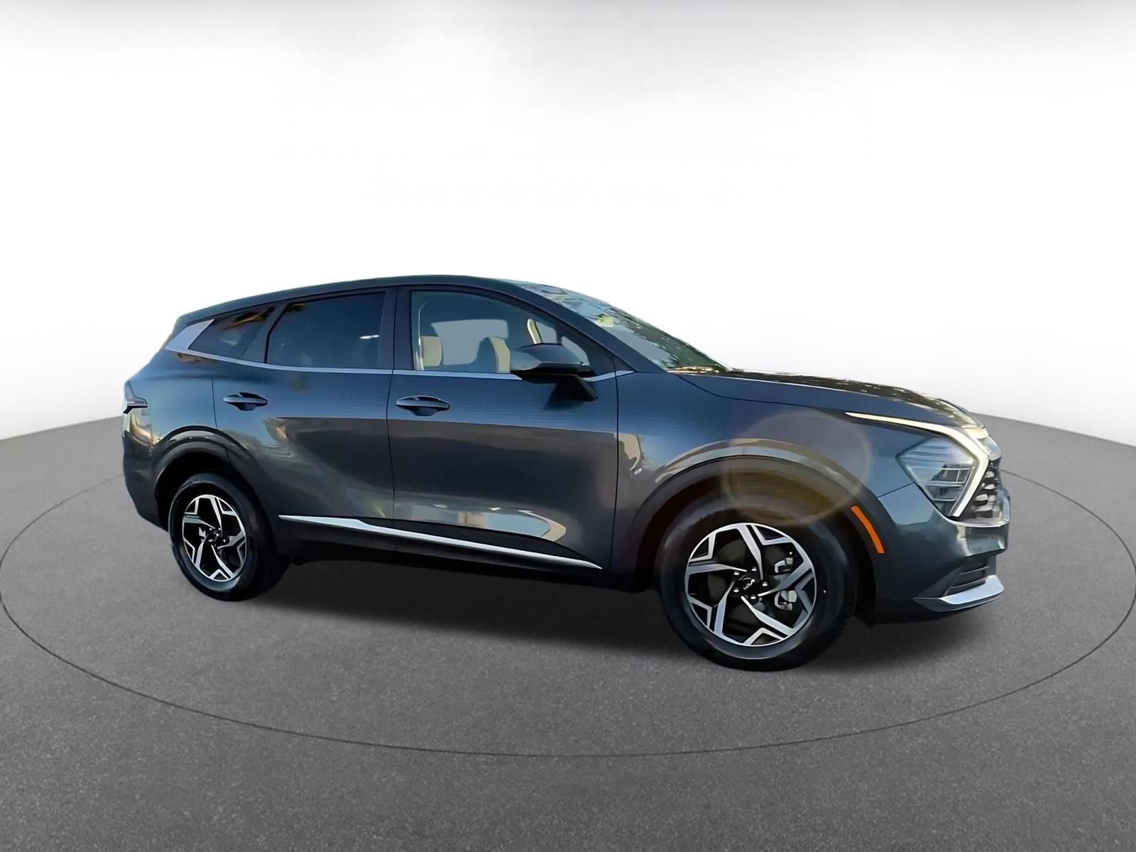 Thumbnail: 2025 Kia Sportage - 2