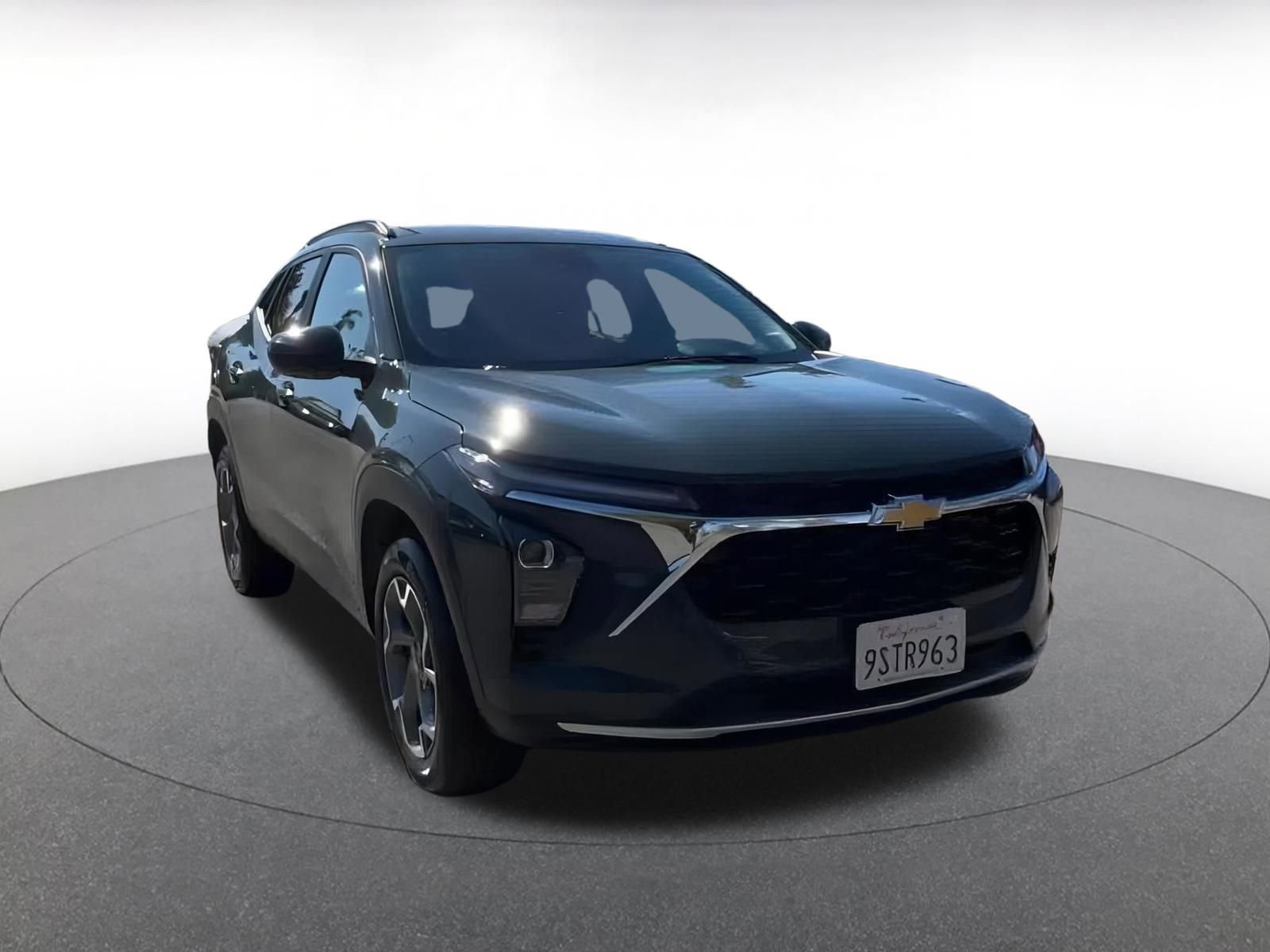 Thumbnail: 2025 Chevrolet Trax - 3